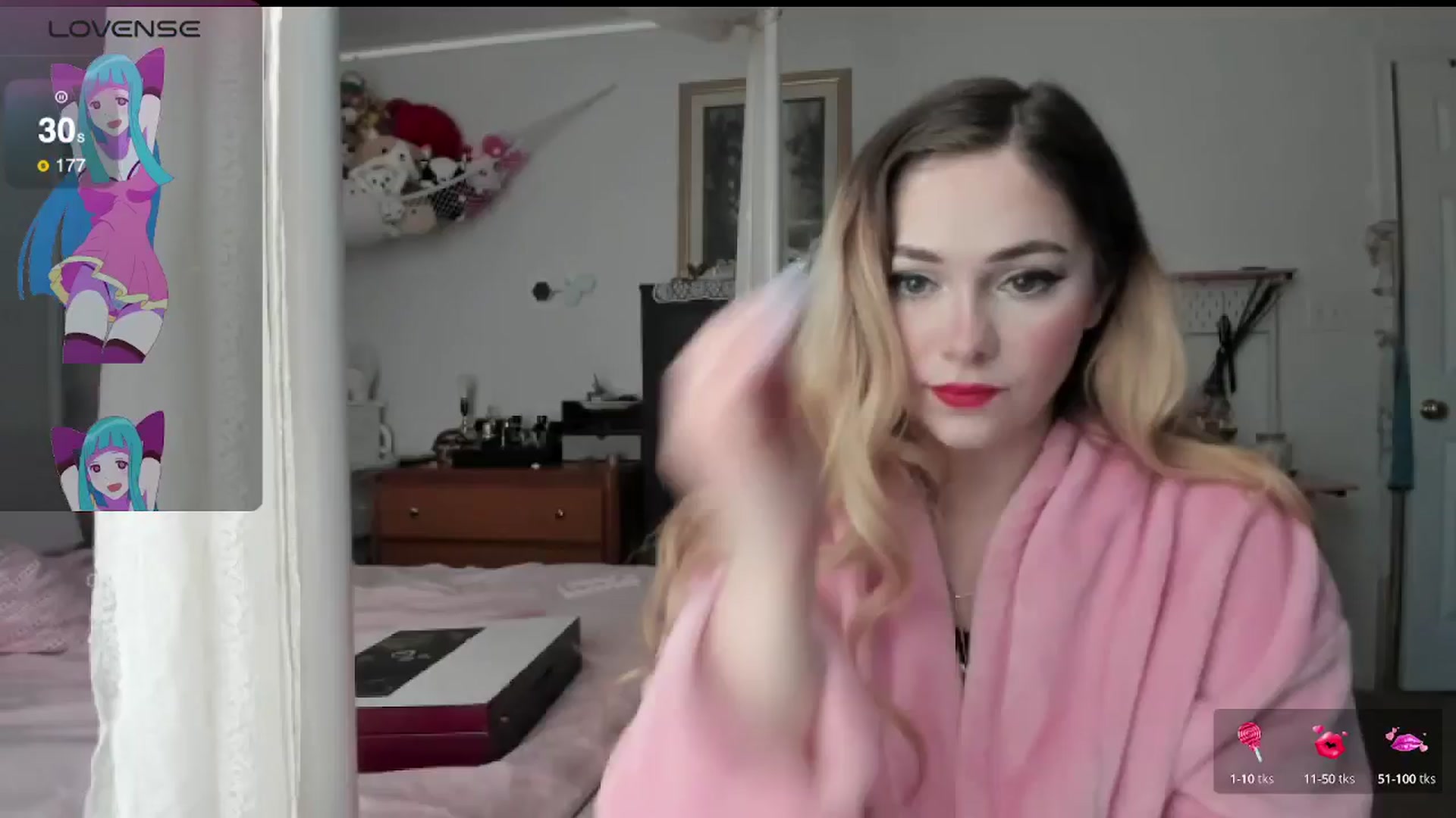 Gallery image thumbnail from lolypopbubble's myfreecams stream on, 03/18/2025, 20:01 image 6 of 20