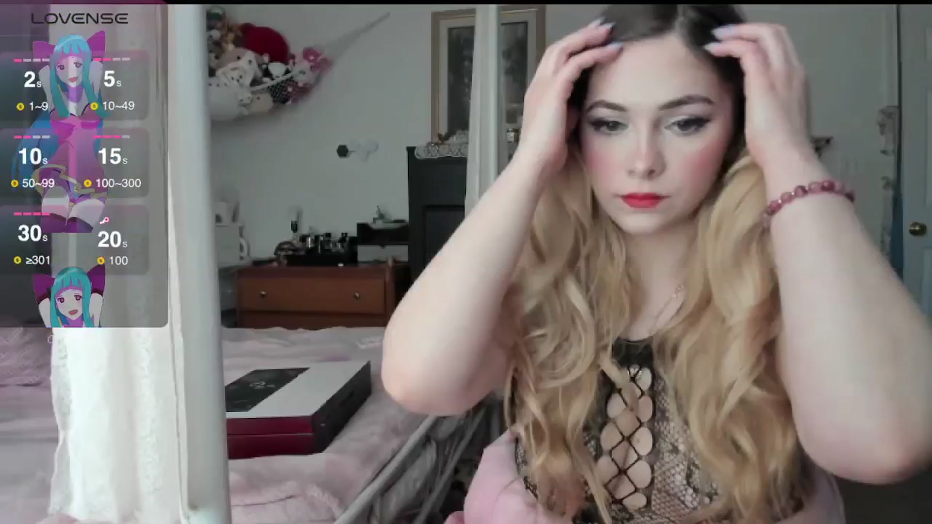 Gallery image thumbnail from lolypopbubble's myfreecams stream on, 03/18/2025, 20:01 image 15 of 20