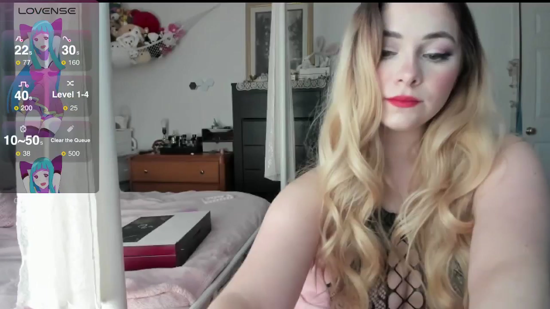 Gallery image thumbnail from lolypopbubble's myfreecams stream on, 03/18/2025, 20:01 image 17 of 20