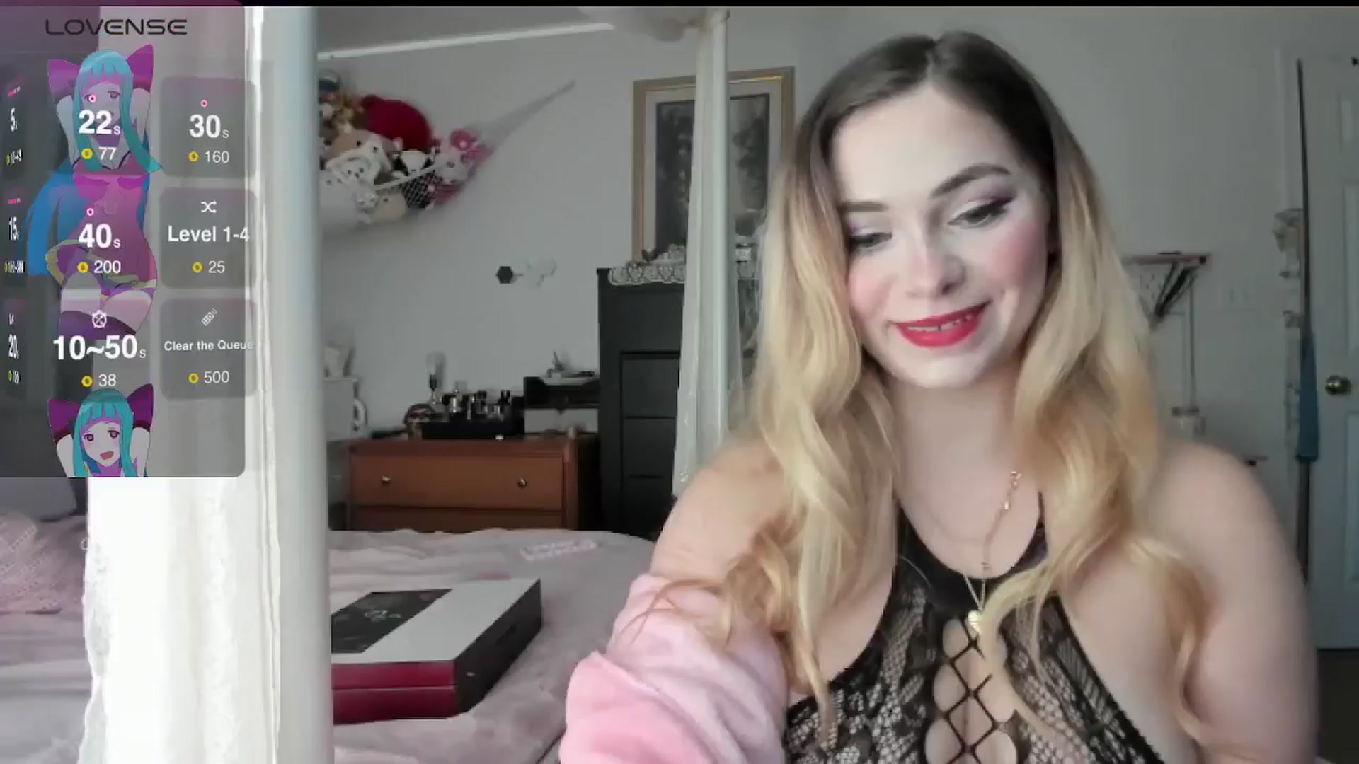 Gallery image thumbnail from lolypopbubble's myfreecams stream on, 03/18/2025, 20:01 image 10 of 20