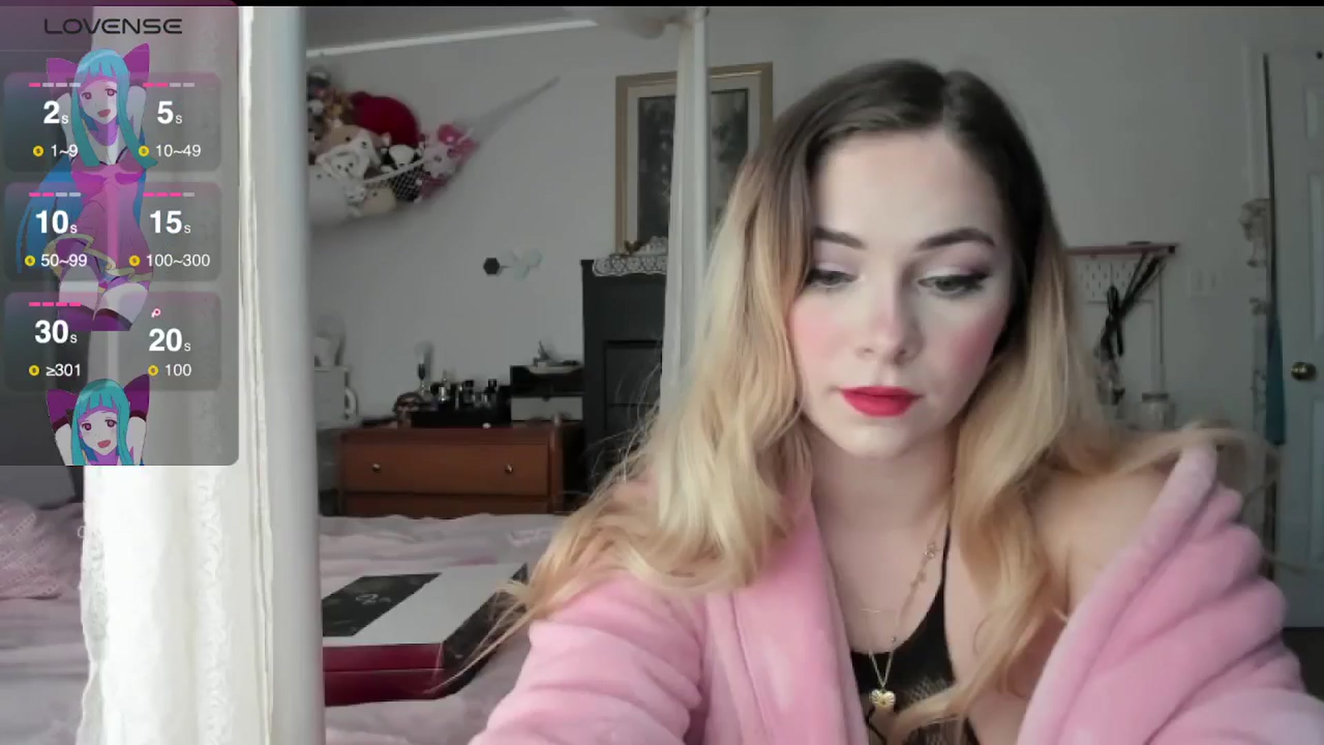 Gallery image thumbnail from lolypopbubble's myfreecams stream on, 03/18/2025, 20:01 image 8 of 20