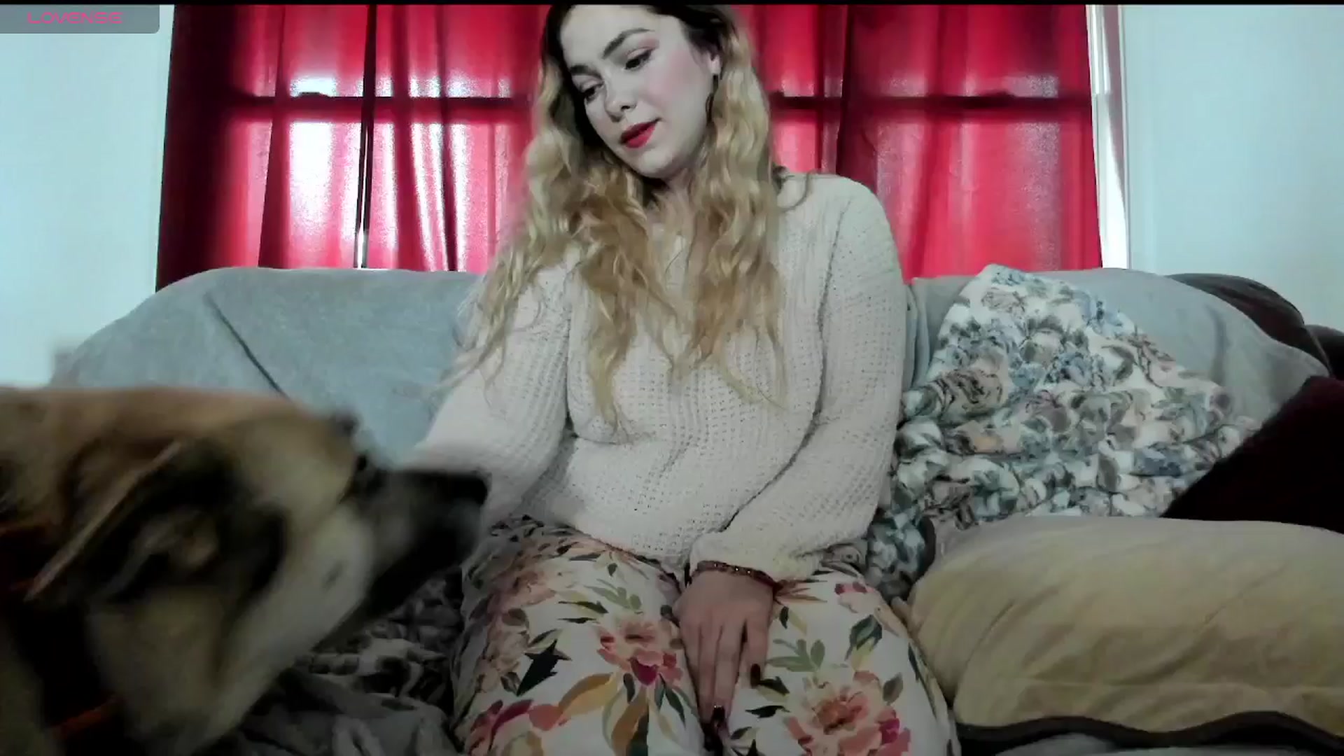 Gallery image thumbnail from lolypopbubble's myfreecams stream on, 04/10/2025, 20:41 image 9 of 20
