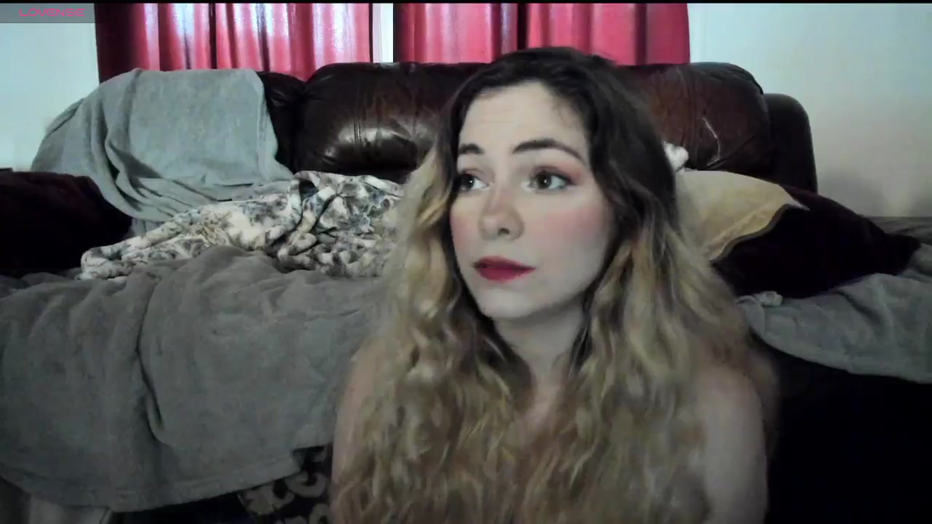Gallery image thumbnail from lolypopbubble's myfreecams stream on, 04/10/2025, 20:41 image 17 of 20