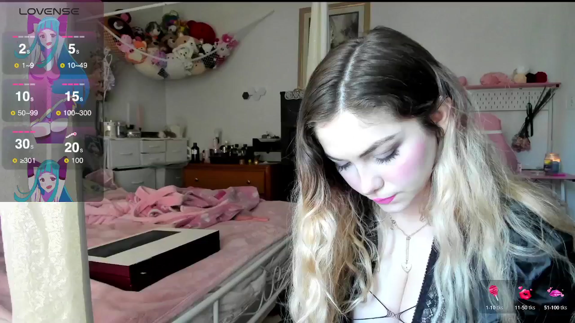 Gallery image thumbnail from lolypopbubble's myfreecams stream on, 04/15/2025, 20:25 image 2 of 20