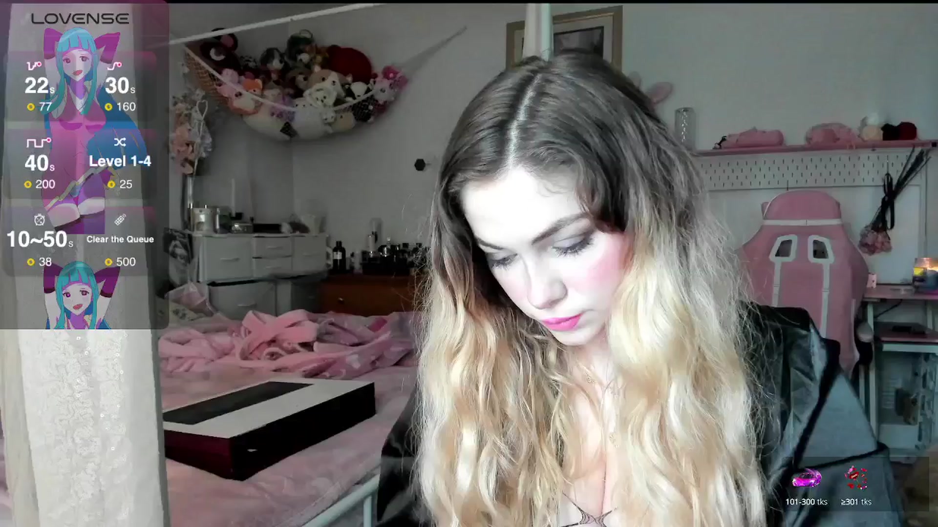 Gallery image thumbnail from lolypopbubble's myfreecams stream on, 04/15/2025, 20:25 image 12 of 20