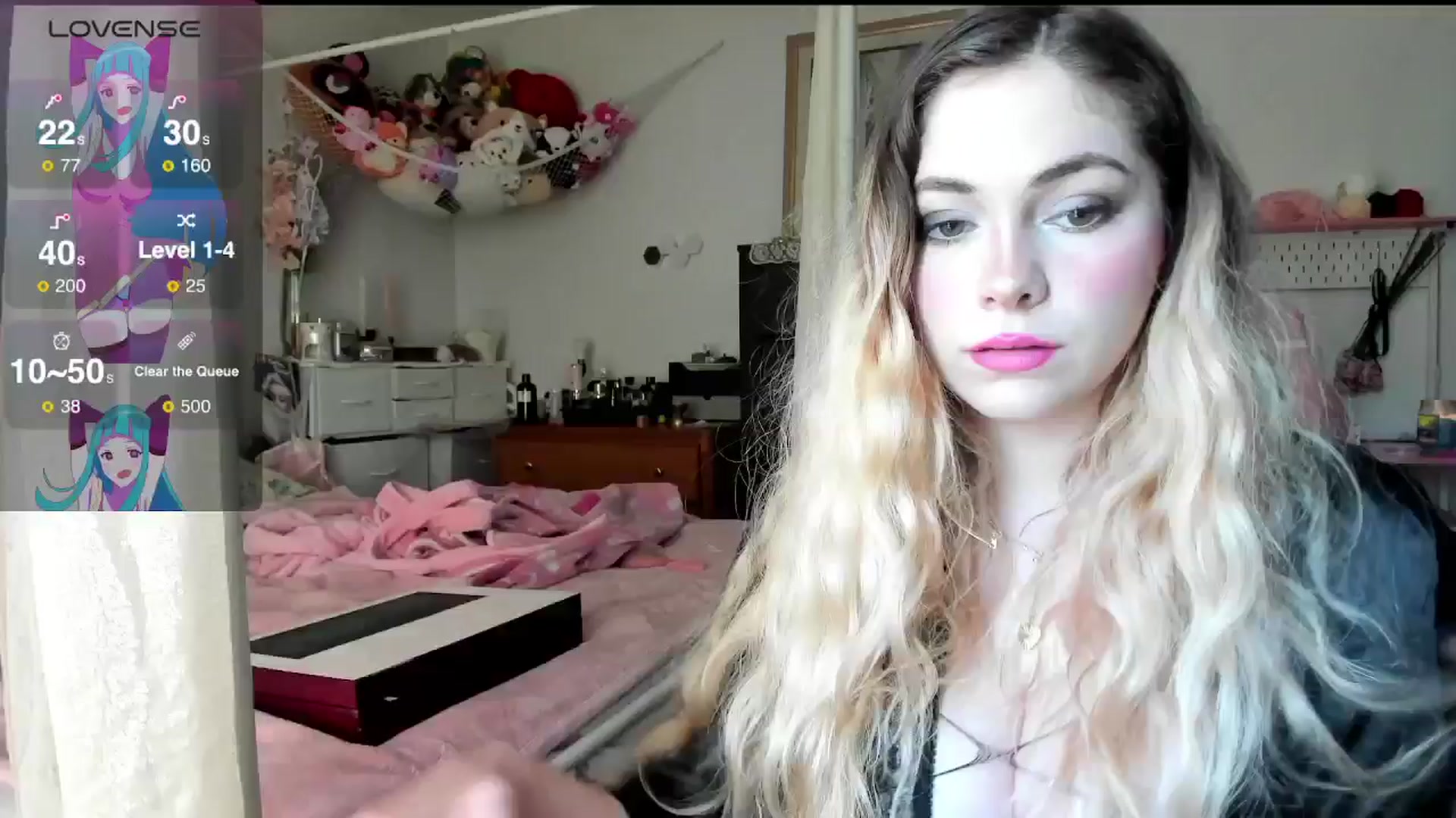 Gallery image thumbnail from lolypopbubble's myfreecams stream on, 04/15/2025, 20:25 image 9 of 20