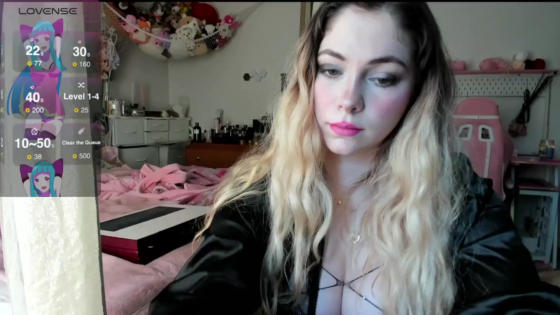 Gallery image thumbnail from lolypopbubble's myfreecams stream on, 04/15/2025, 20:25 image 17 of 20