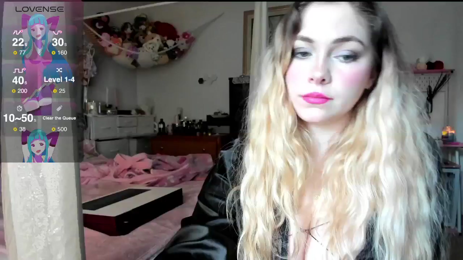 Gallery image thumbnail from lolypopbubble's myfreecams stream on, 04/15/2025, 21:41 image 1 of 20