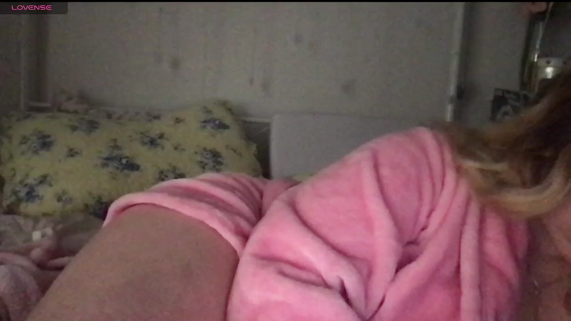 Gallery image thumbnail from lolypopbubble's myfreecams stream on, 04/15/2025, 22:31 image 9 of 20
