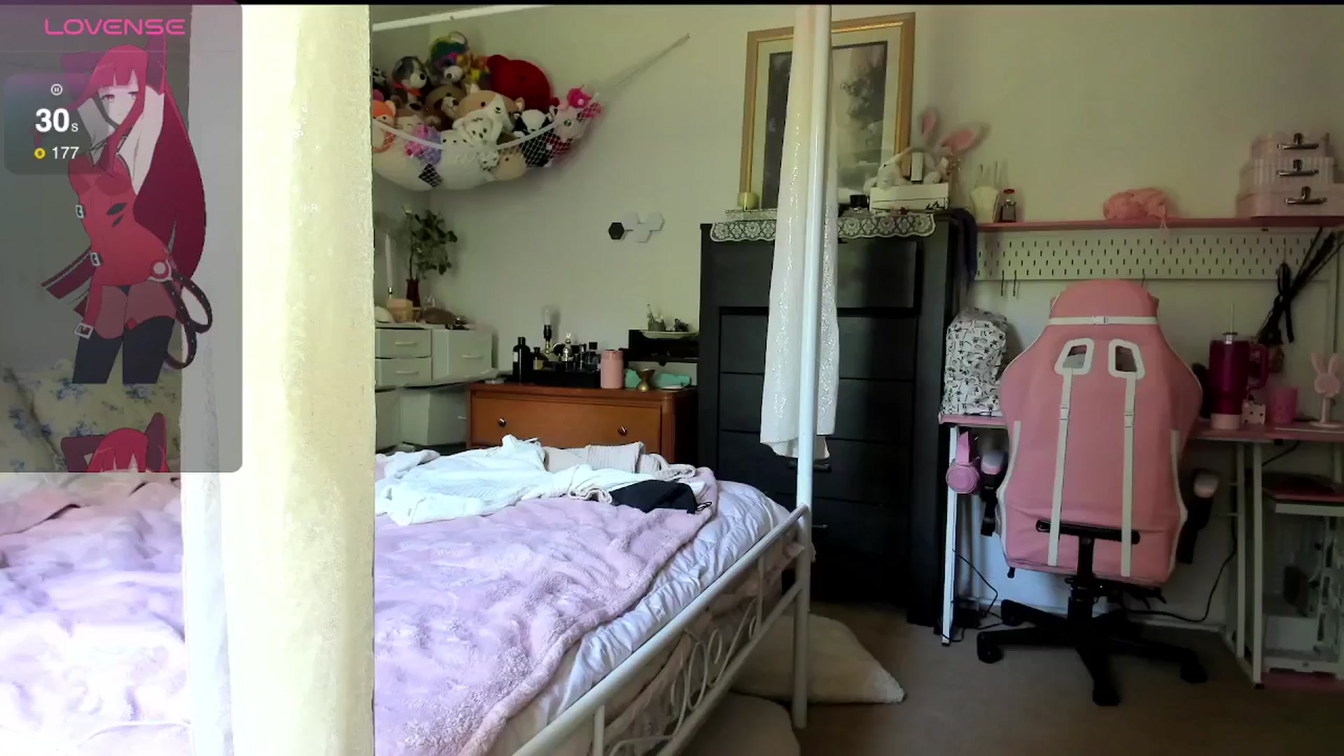 Gallery image thumbnail from lolypopbubble's myfreecams stream on, 05/01/2025, 19:03 image 11 of 20