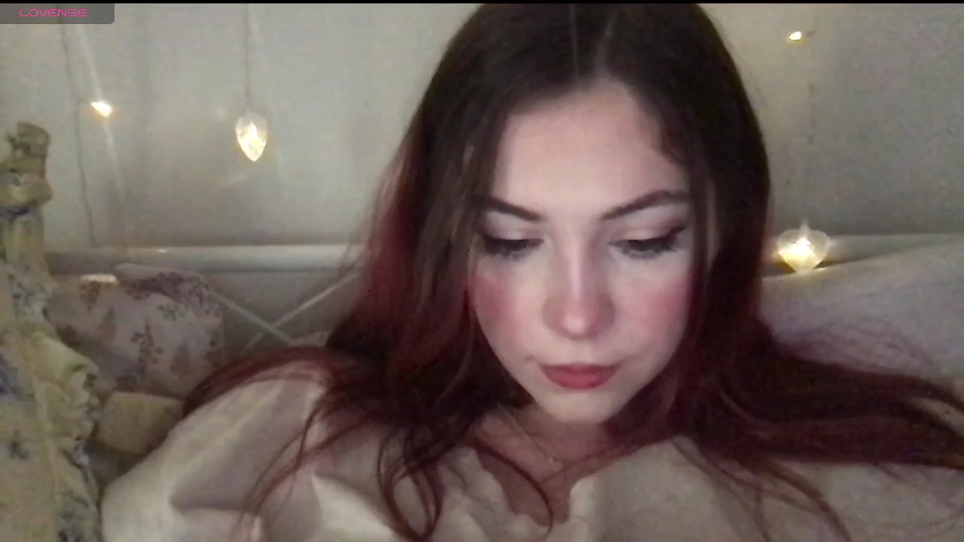 Gallery image thumbnail from lolypopbubble's myfreecams stream on, 05/06/2025, 21:11 image 10 of 20