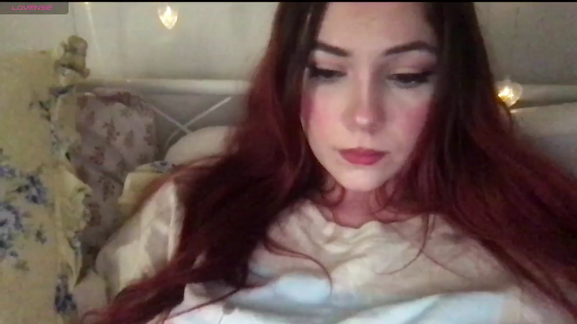 Gallery image thumbnail from lolypopbubble's myfreecams stream on, 05/06/2025, 21:11 image 19 of 20
