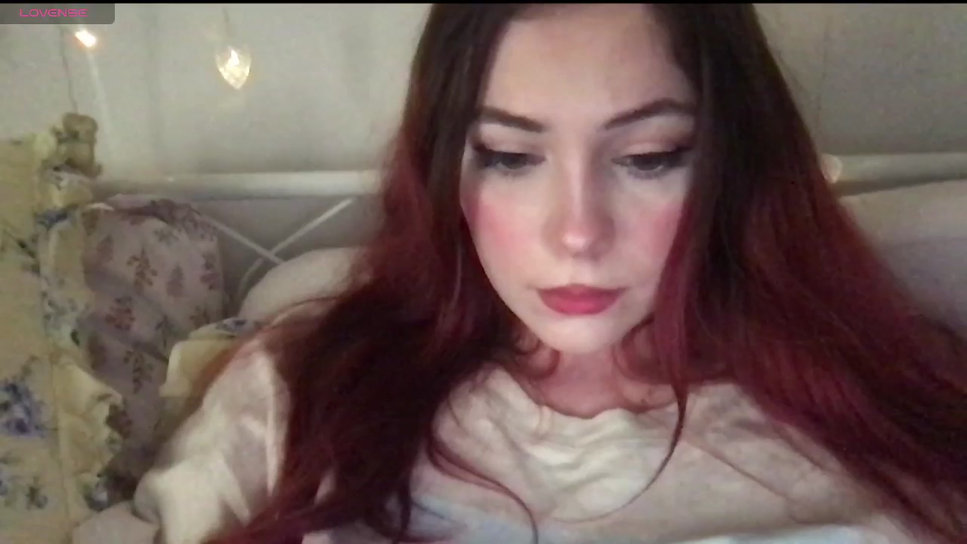 Gallery image thumbnail from lolypopbubble's myfreecams stream on, 05/06/2025, 21:11 image 18 of 20
