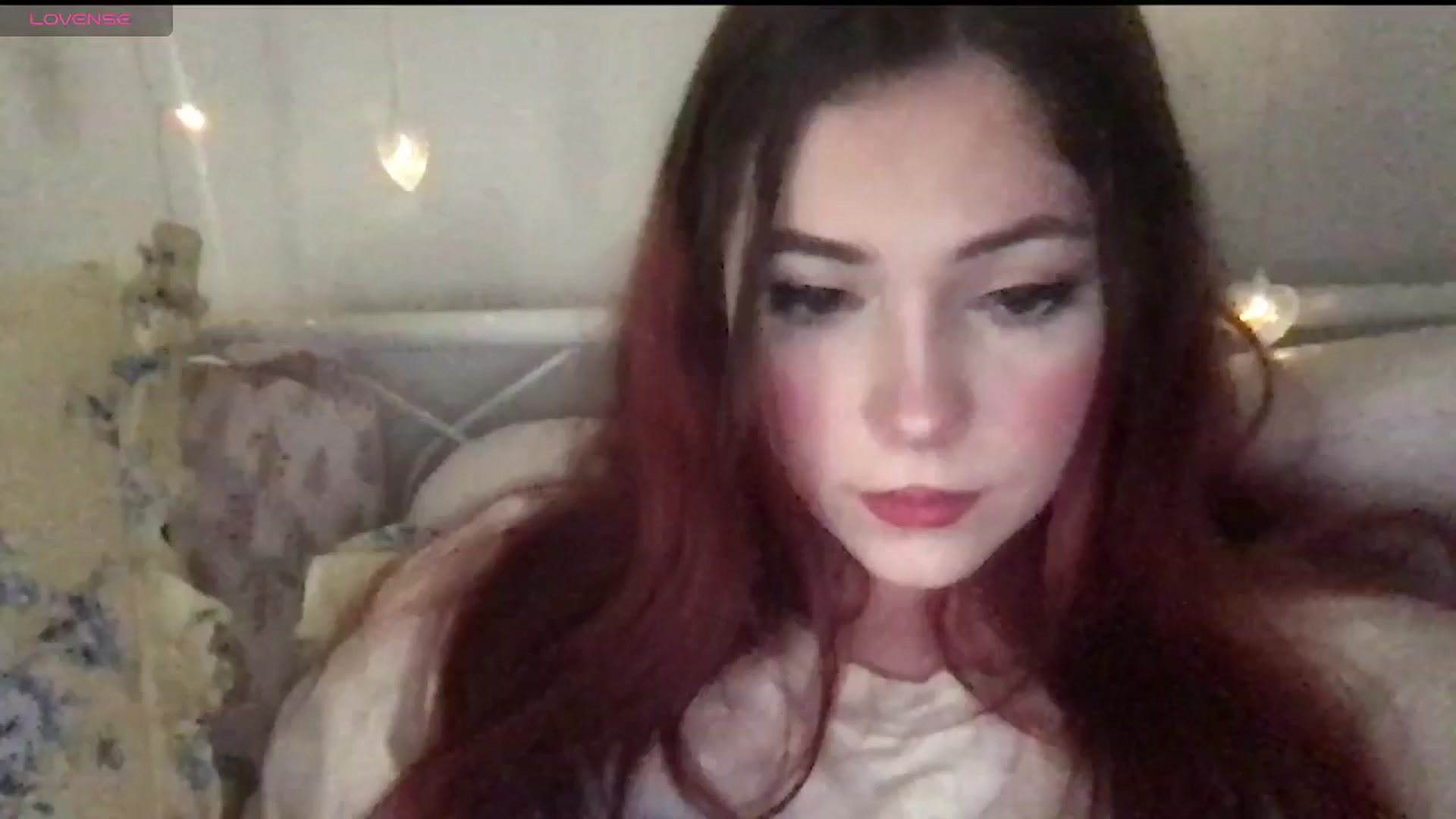 Gallery image thumbnail from lolypopbubble's myfreecams stream on, 05/06/2025, 21:11 image 17 of 20