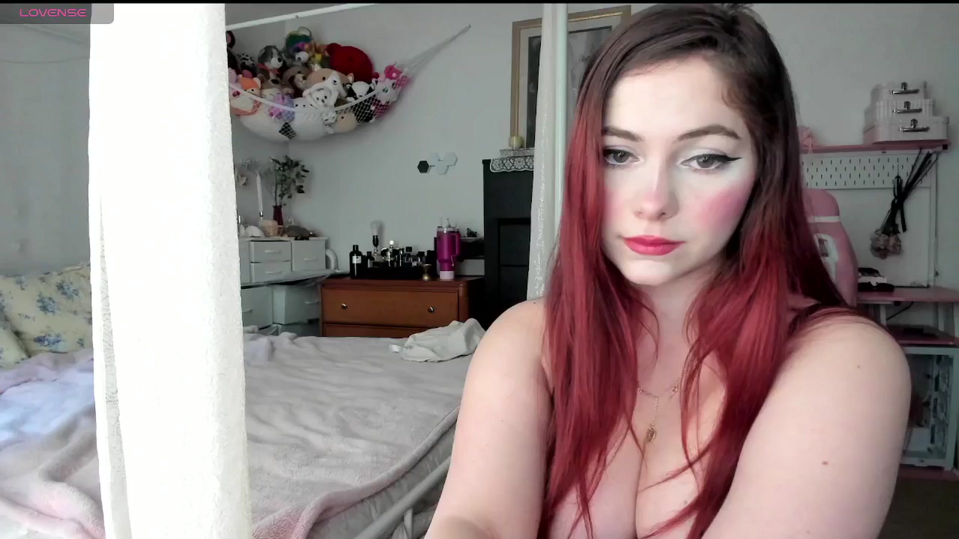 Gallery image thumbnail from lolypopbubble's myfreecams stream on, 05/07/2025, 19:16 image 8 of 20