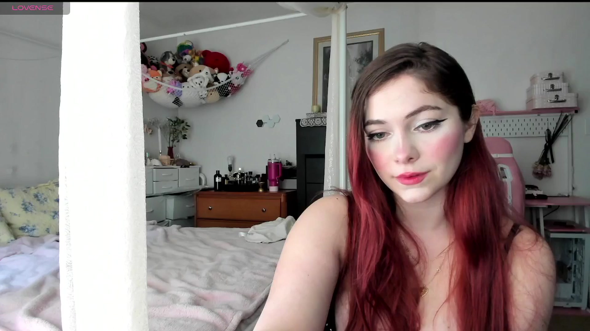 Gallery image thumbnail from lolypopbubble's myfreecams stream on, 05/07/2025, 20:16 image 7 of 20