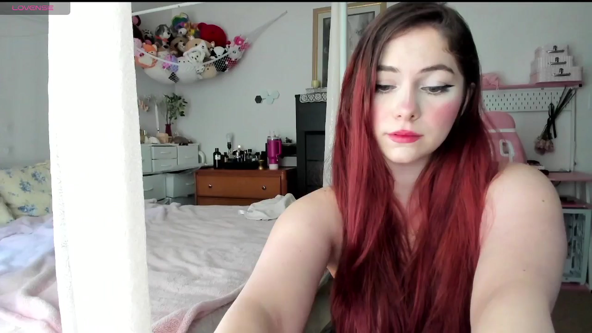 Gallery image thumbnail from lolypopbubble's myfreecams stream on, 05/07/2025, 20:16 image 3 of 20