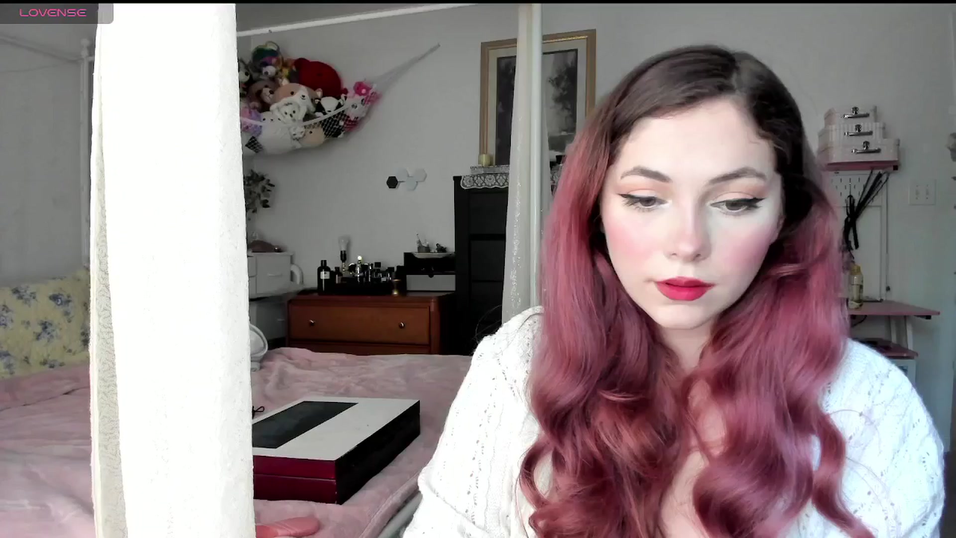 Gallery image thumbnail from lolypopbubble's myfreecams stream on, 05/08/2025, 18:13 image 16 of 20