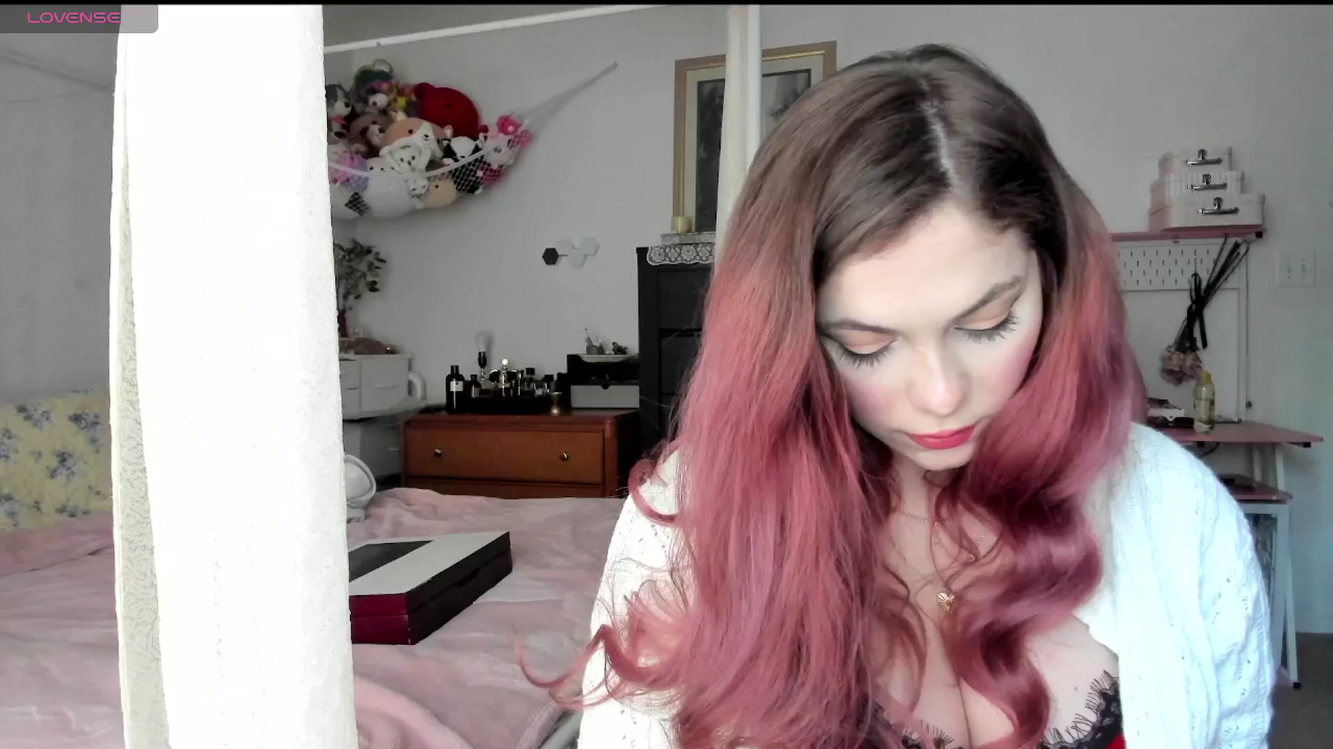 Gallery image thumbnail from lolypopbubble's myfreecams stream on, 05/08/2025, 20:07 image 1 of 20