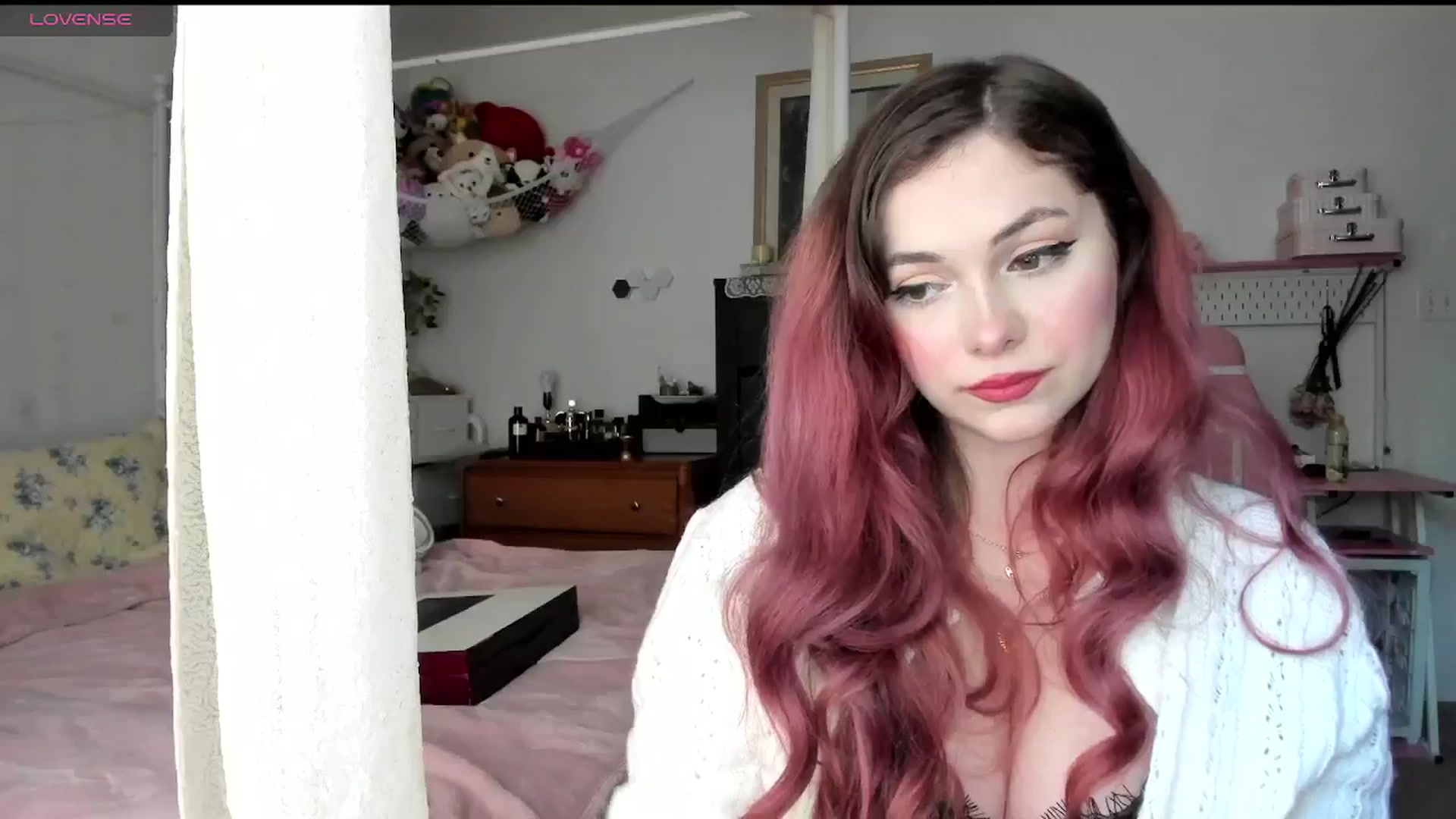 Gallery image thumbnail from lolypopbubble's myfreecams stream on, 05/08/2025, 20:07 image 7 of 20