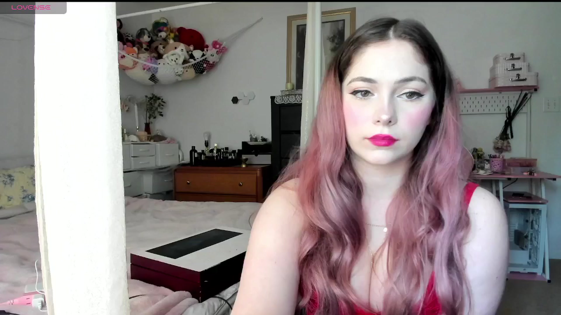 Gallery image thumbnail from lolypopbubble's myfreecams stream on, 05/15/2025, 16:54 image 20 of 20