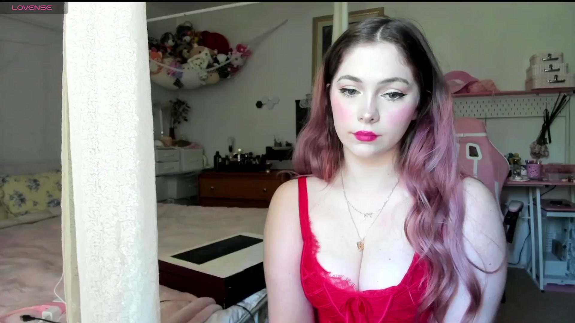 Gallery image thumbnail from lolypopbubble's myfreecams stream on, 05/15/2025, 17:49 image 1 of 20