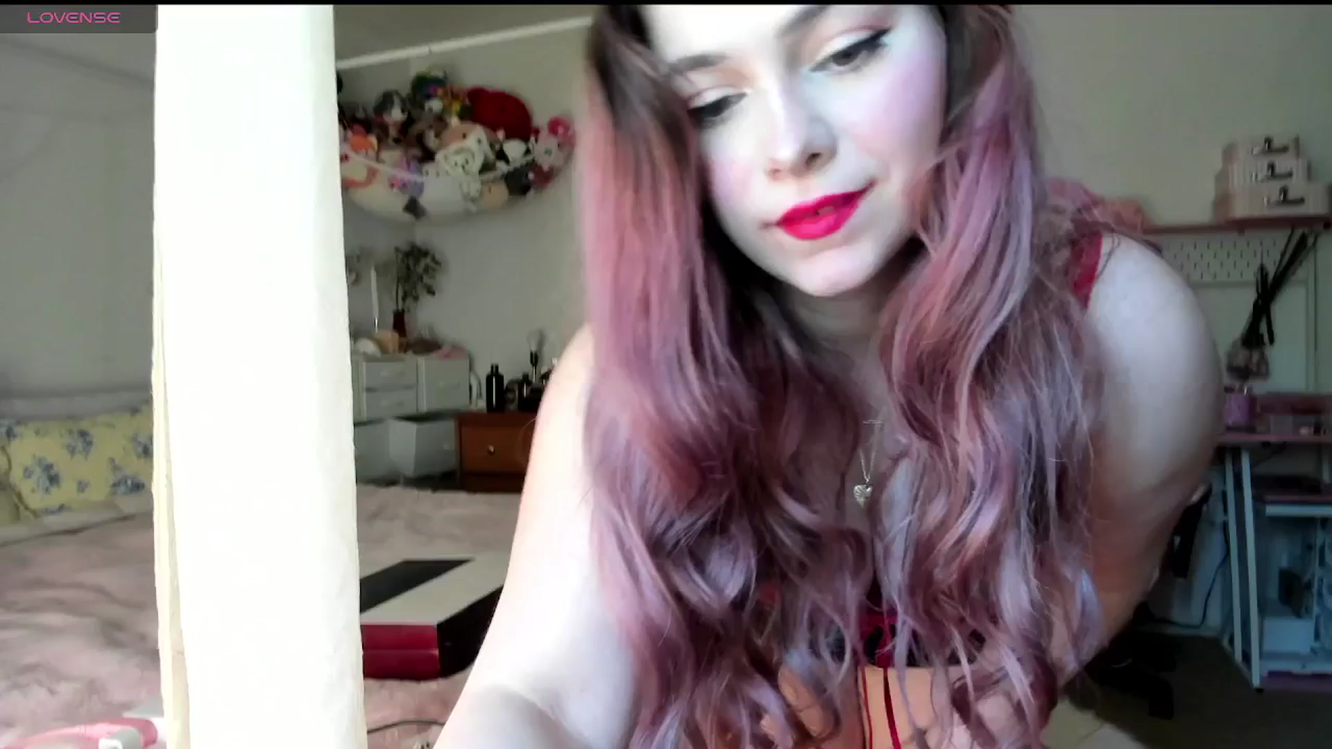 Gallery image thumbnail from lolypopbubble's myfreecams stream on, 05/15/2025, 20:24 image 11 of 20