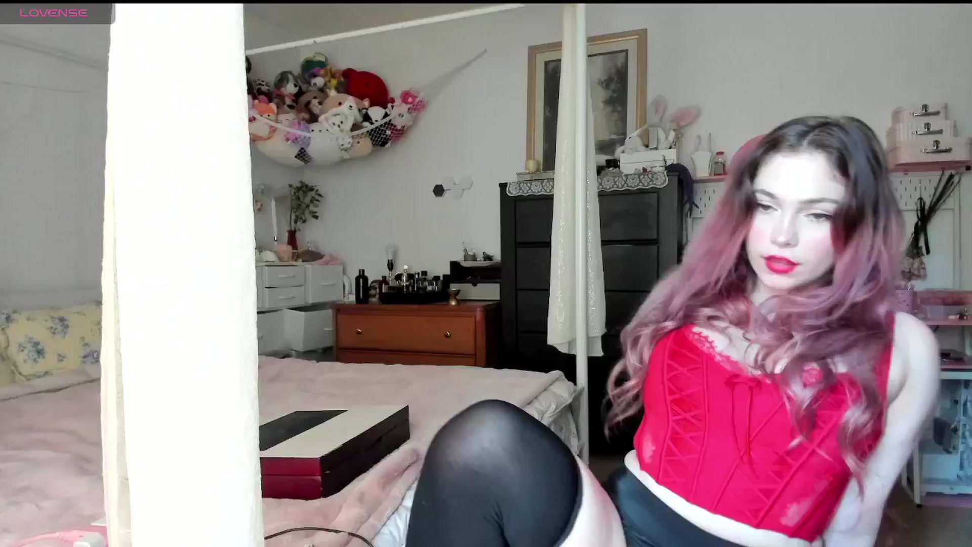 Gallery image thumbnail from lolypopbubble's myfreecams stream on, 05/15/2025, 20:24 image 2 of 20