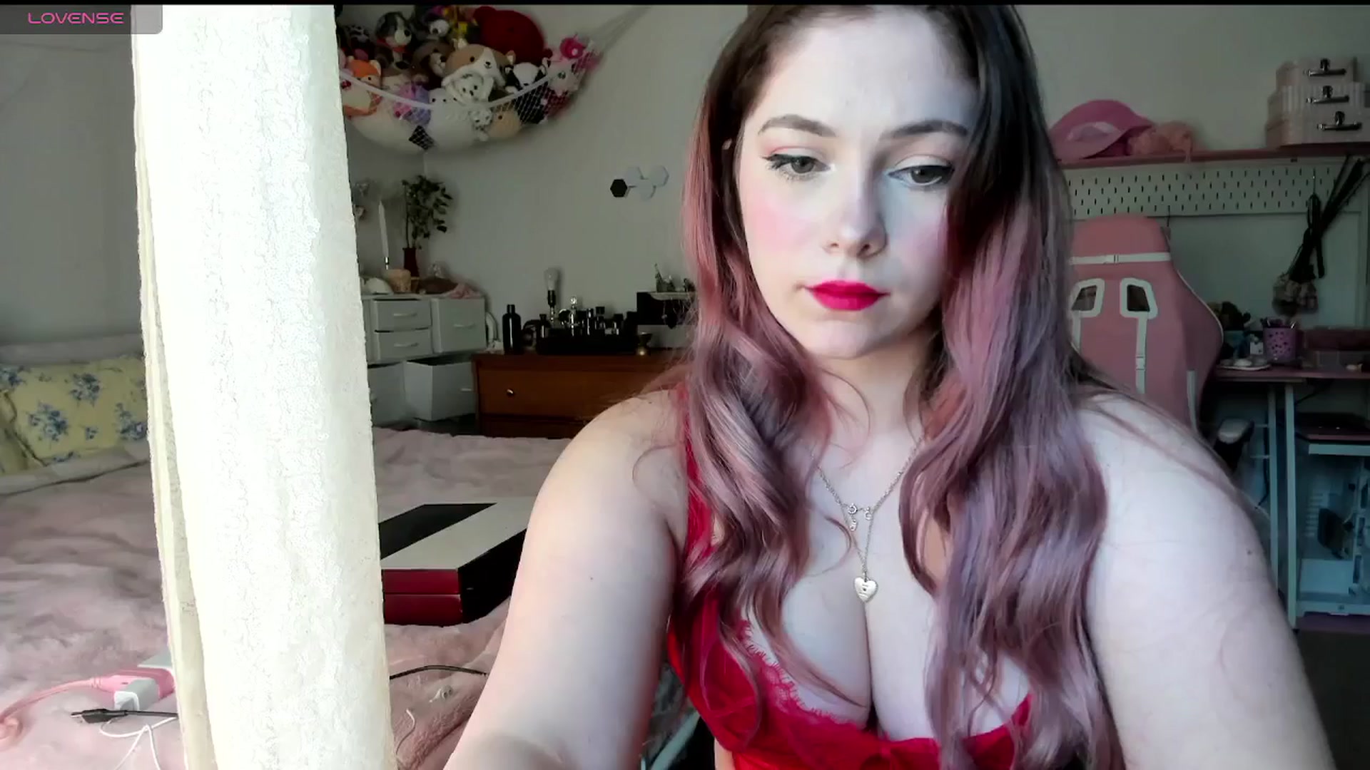 Gallery image thumbnail from lolypopbubble's myfreecams stream on, 05/15/2025, 20:24 image 14 of 20
