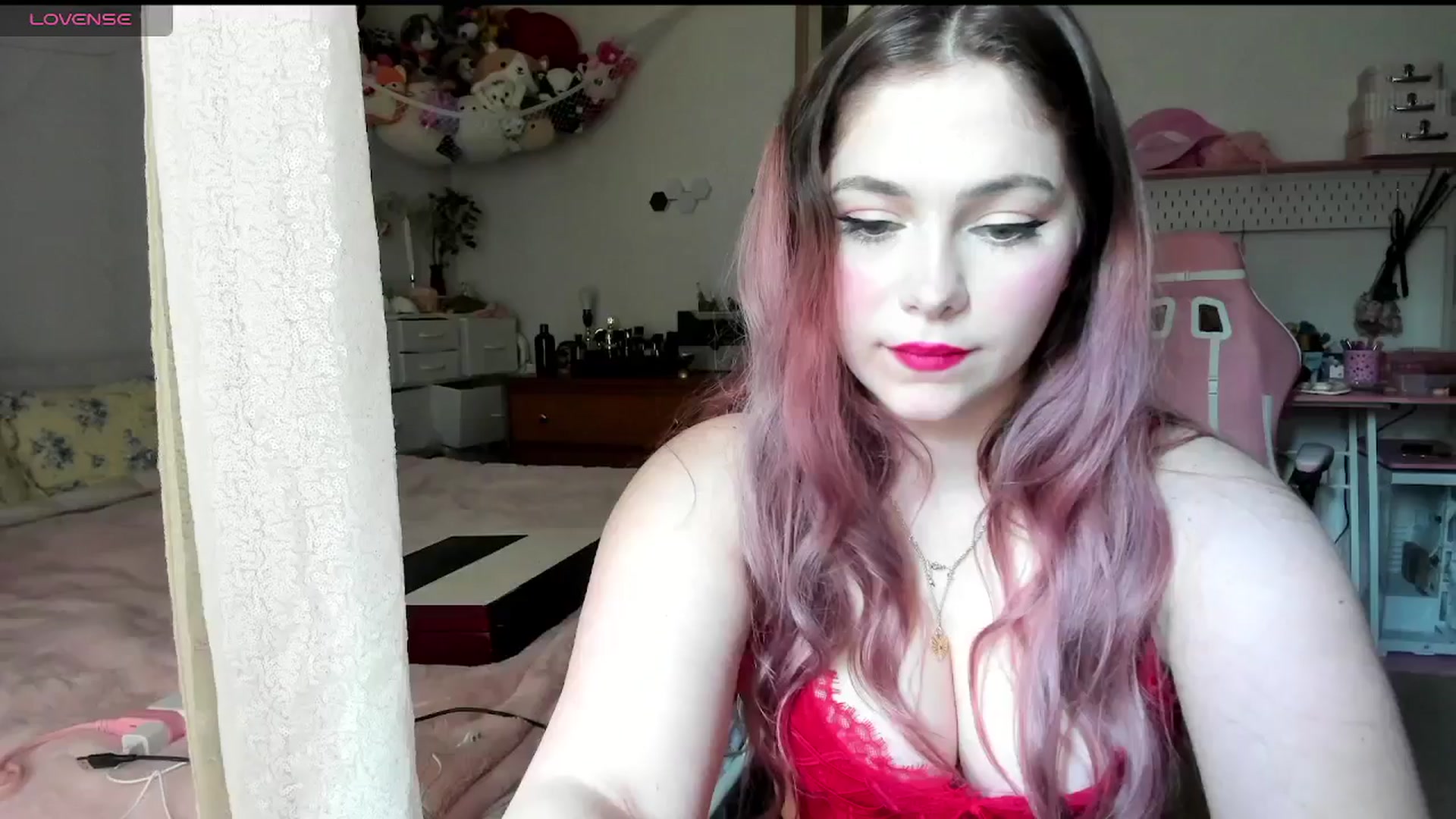 Gallery image thumbnail from lolypopbubble's myfreecams stream on, 05/15/2025, 20:24 image 16 of 20