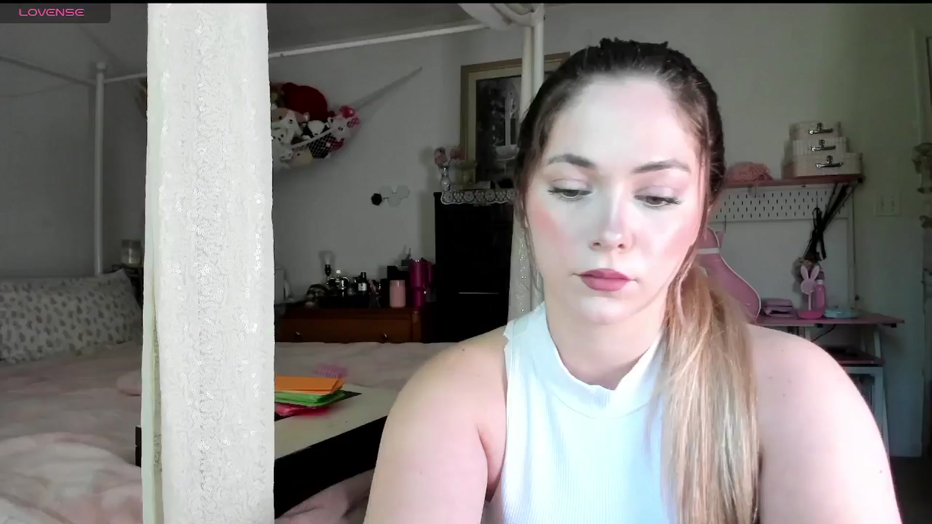 Gallery image thumbnail from lolypopbubble's myfreecams stream on, 06/04/2025, 16:06 image 3 of 20