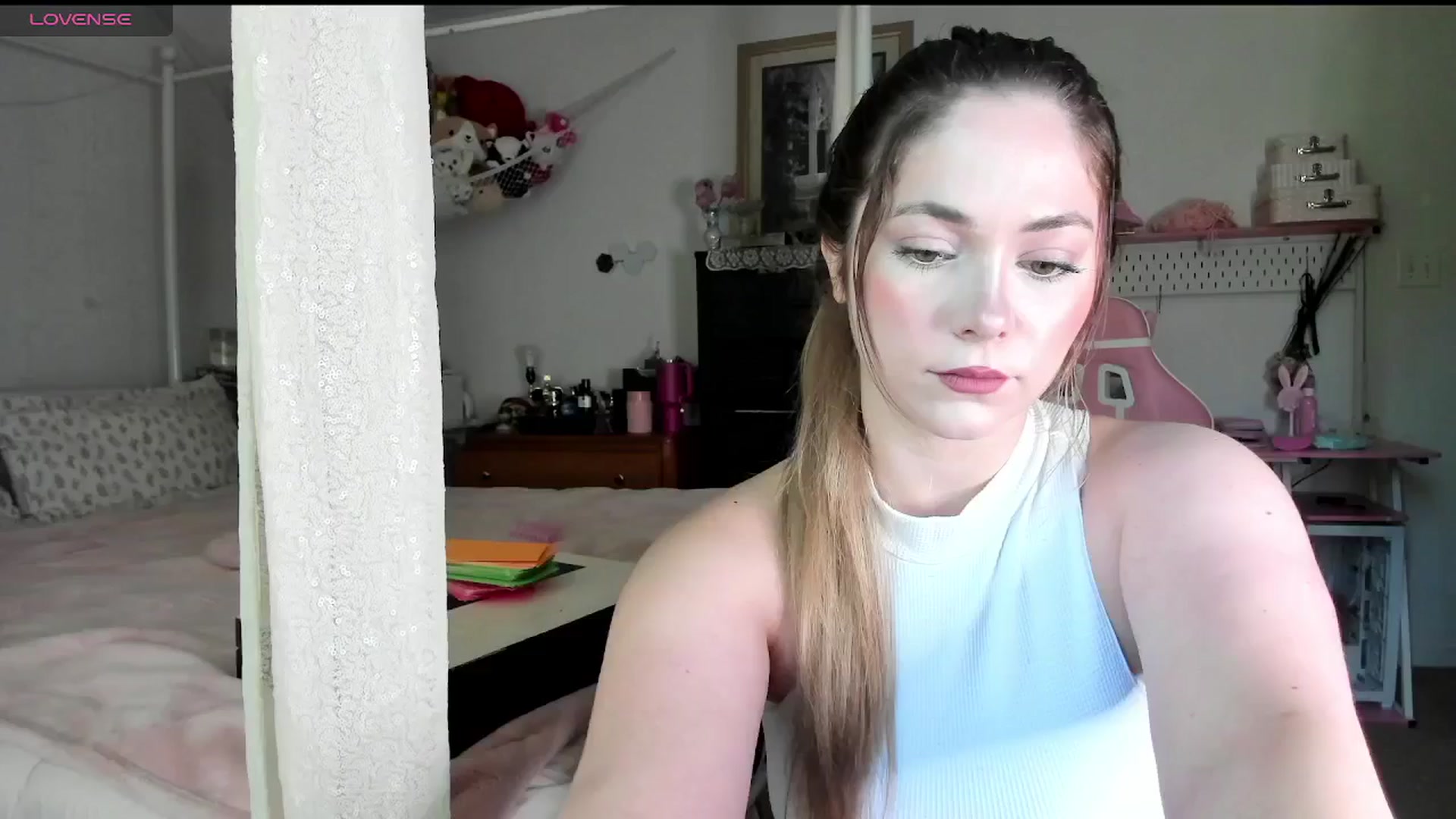 Gallery image thumbnail from lolypopbubble's myfreecams stream on, 06/04/2025, 16:06 image 17 of 20