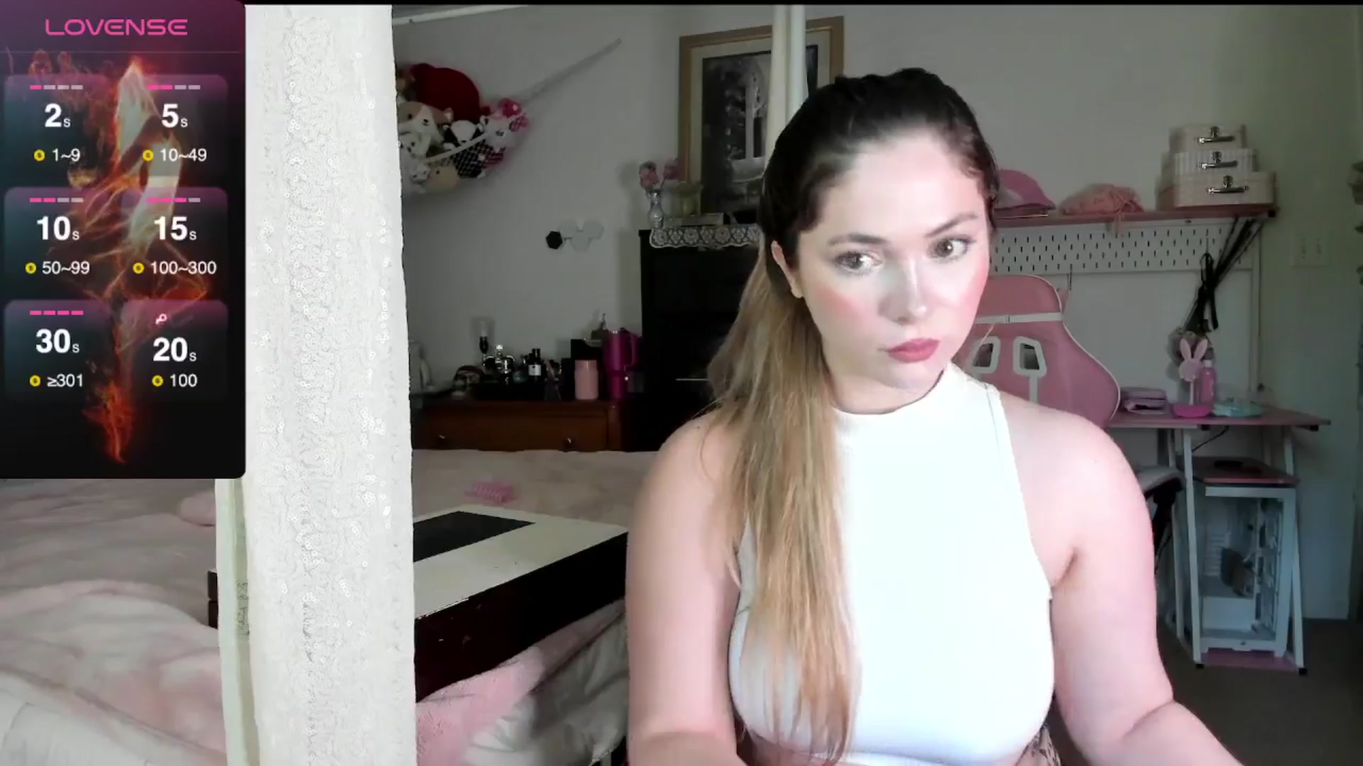 Gallery image thumbnail from lolypopbubble's myfreecams stream on, 06/04/2025, 17:02 image 15 of 20