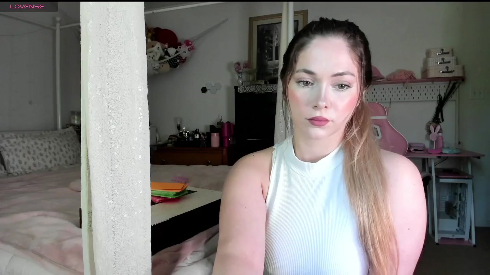 Gallery image thumbnail from lolypopbubble's myfreecams stream on, 06/04/2025, 17:02 image 2 of 20