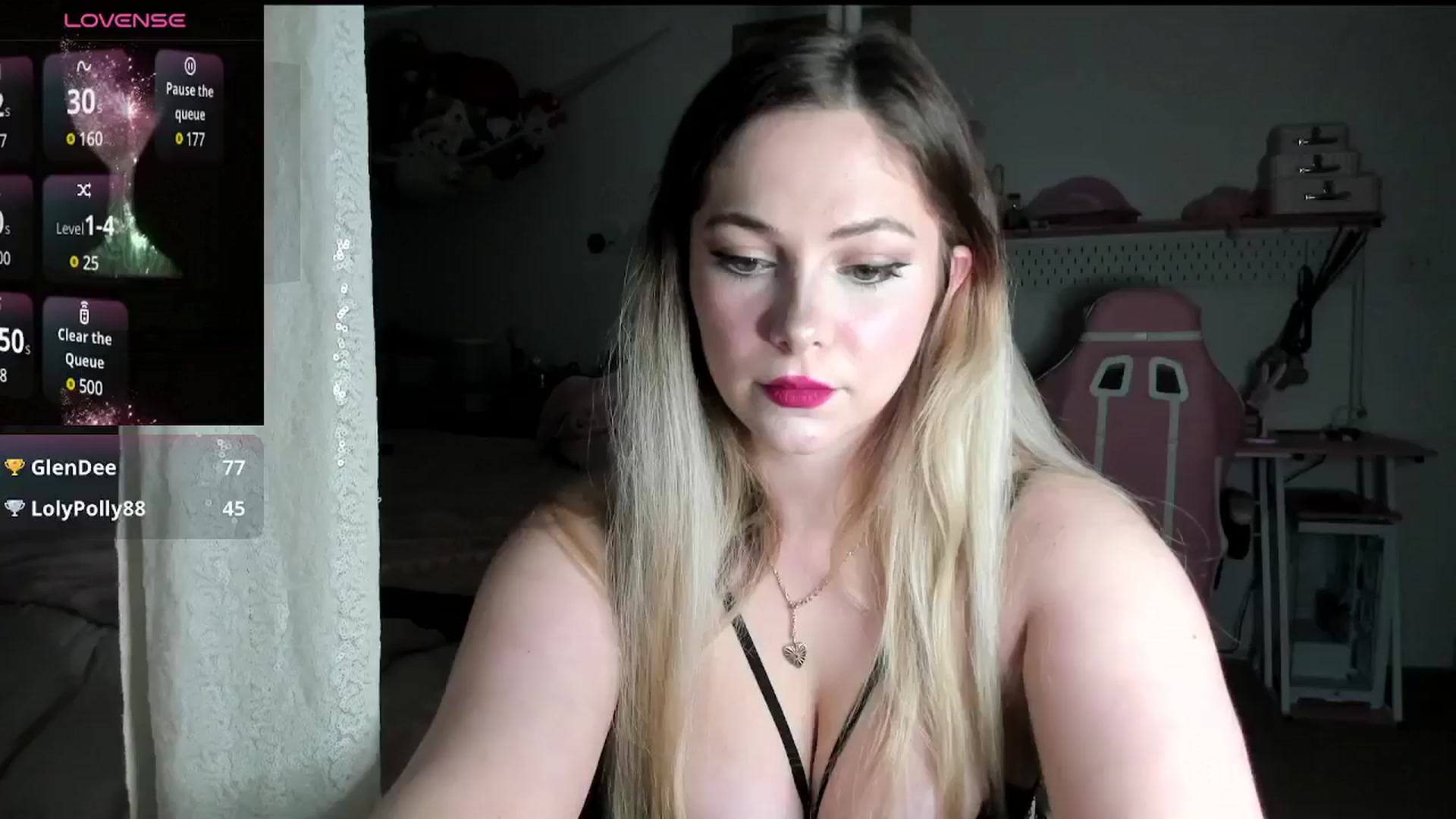 Gallery image thumbnail from lolypopbubble's myfreecams stream on, 06/19/2025, 19:07 image 19 of 20