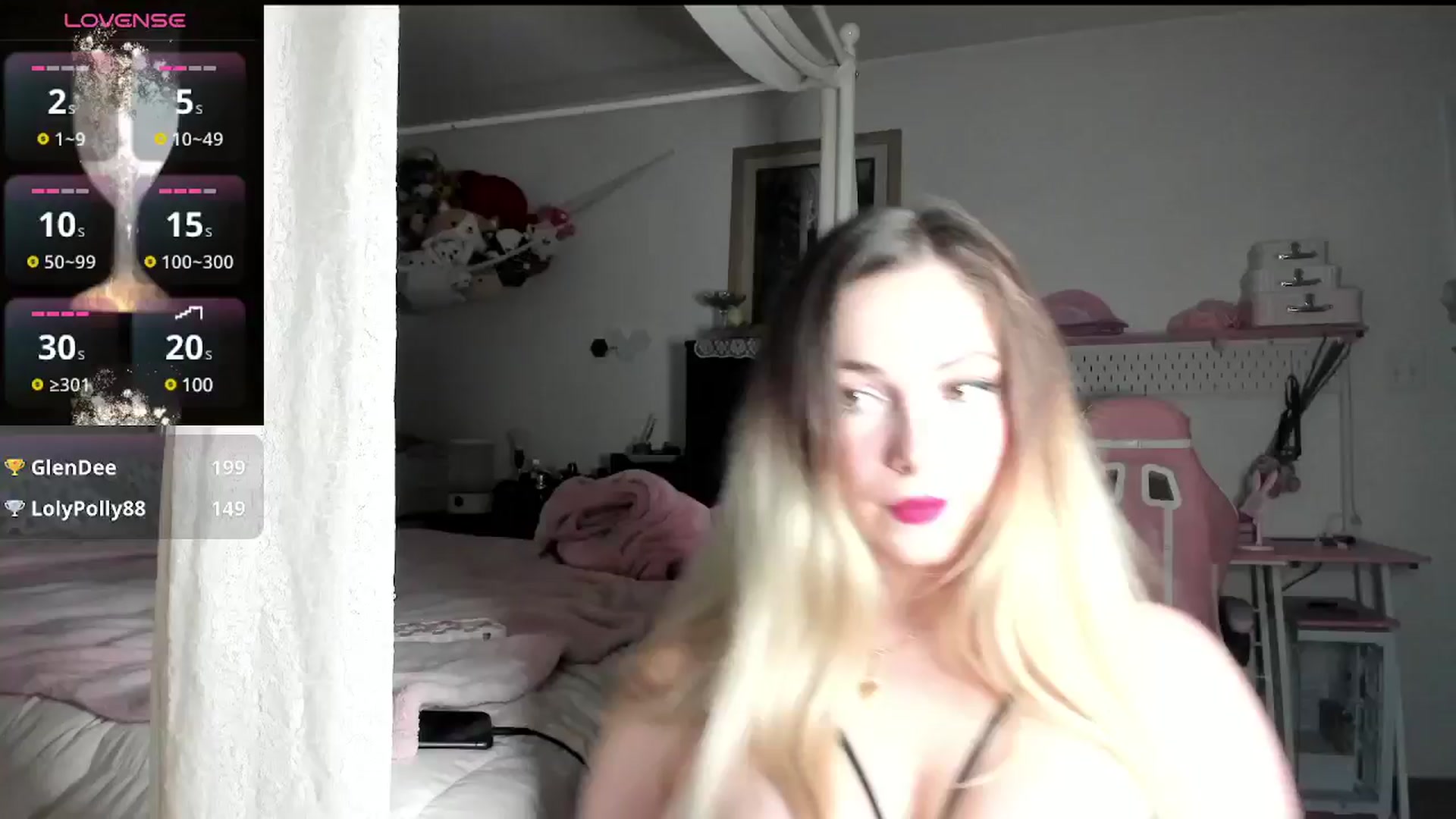 Gallery image thumbnail from lolypopbubble's myfreecams stream on, 06/19/2025, 20:11 image 4 of 20