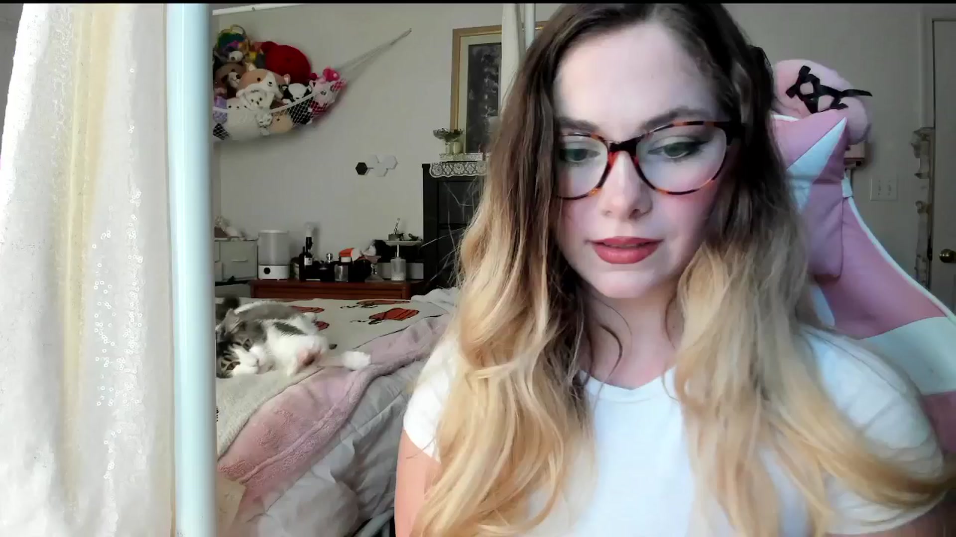 Gallery image thumbnail from lolypopbubble's myfreecams stream on, 09/08/2025, 20:57 image 14 of 20