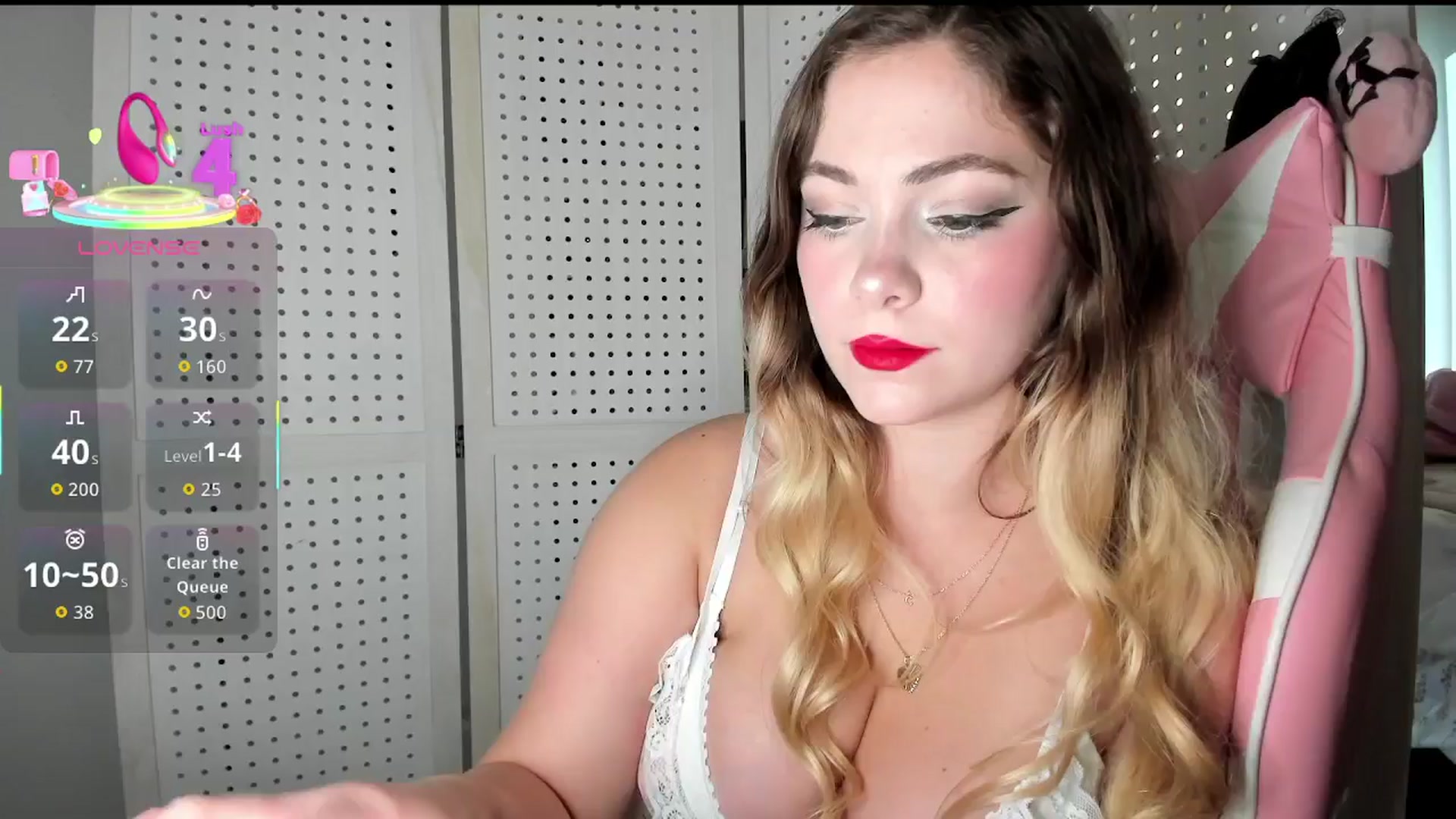 Gallery image thumbnail from lolypopbubble's myfreecams stream on, 09/23/2025, 19:06 image 16 of 20