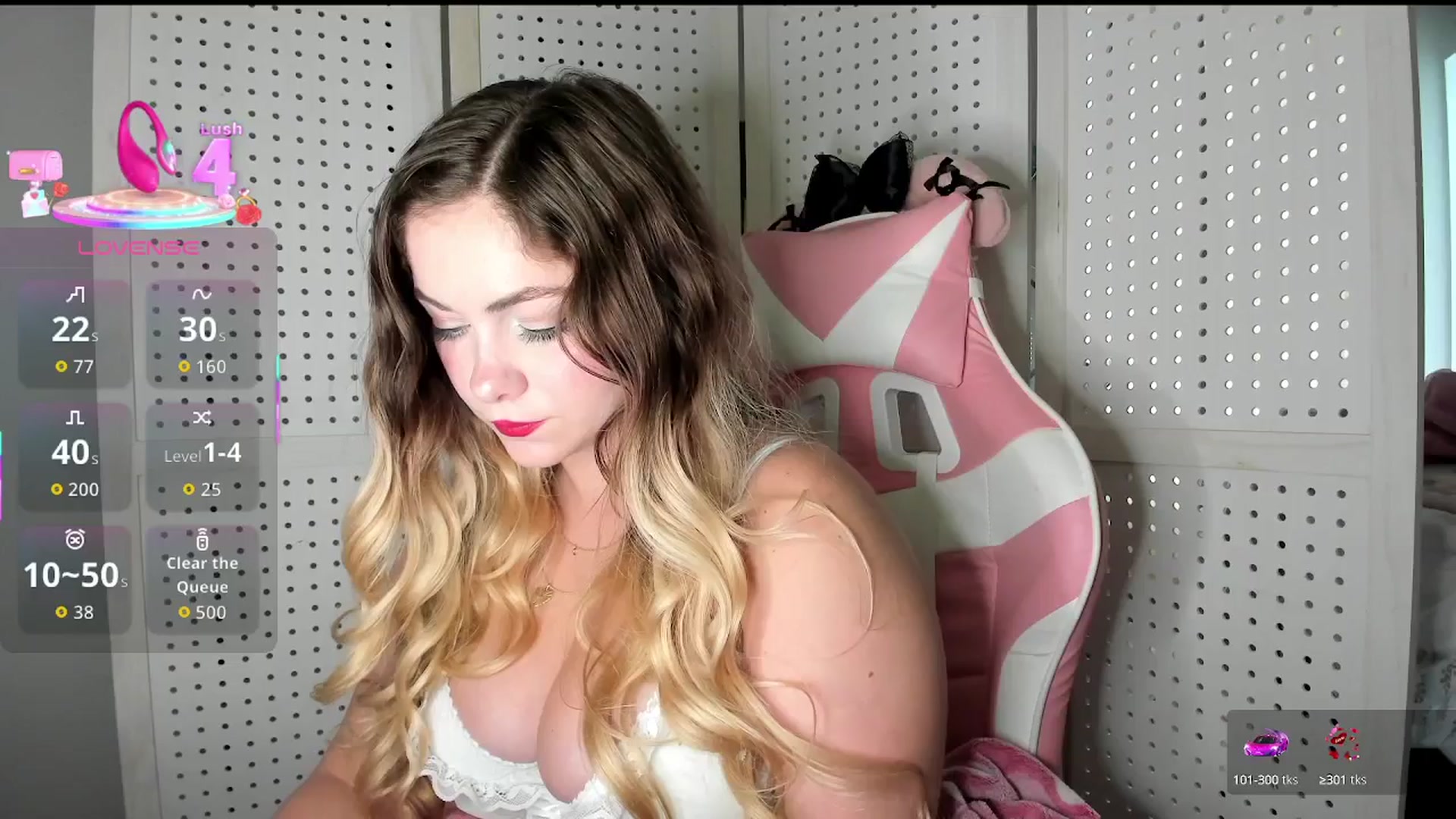 Gallery image thumbnail from lolypopbubble's myfreecams stream on, 09/23/2025, 20:33 image 3 of 20