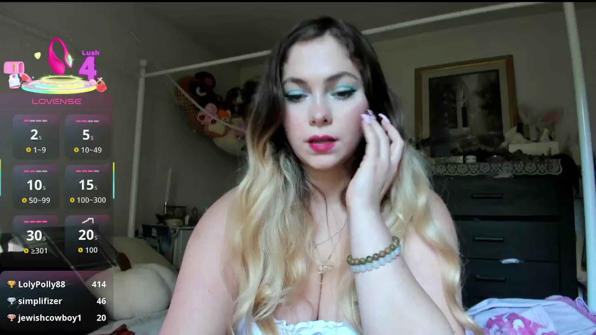 Gallery image thumbnail from lolypopbubble's myfreecams stream on, 10/02/2025, 21:06 image 19 of 20