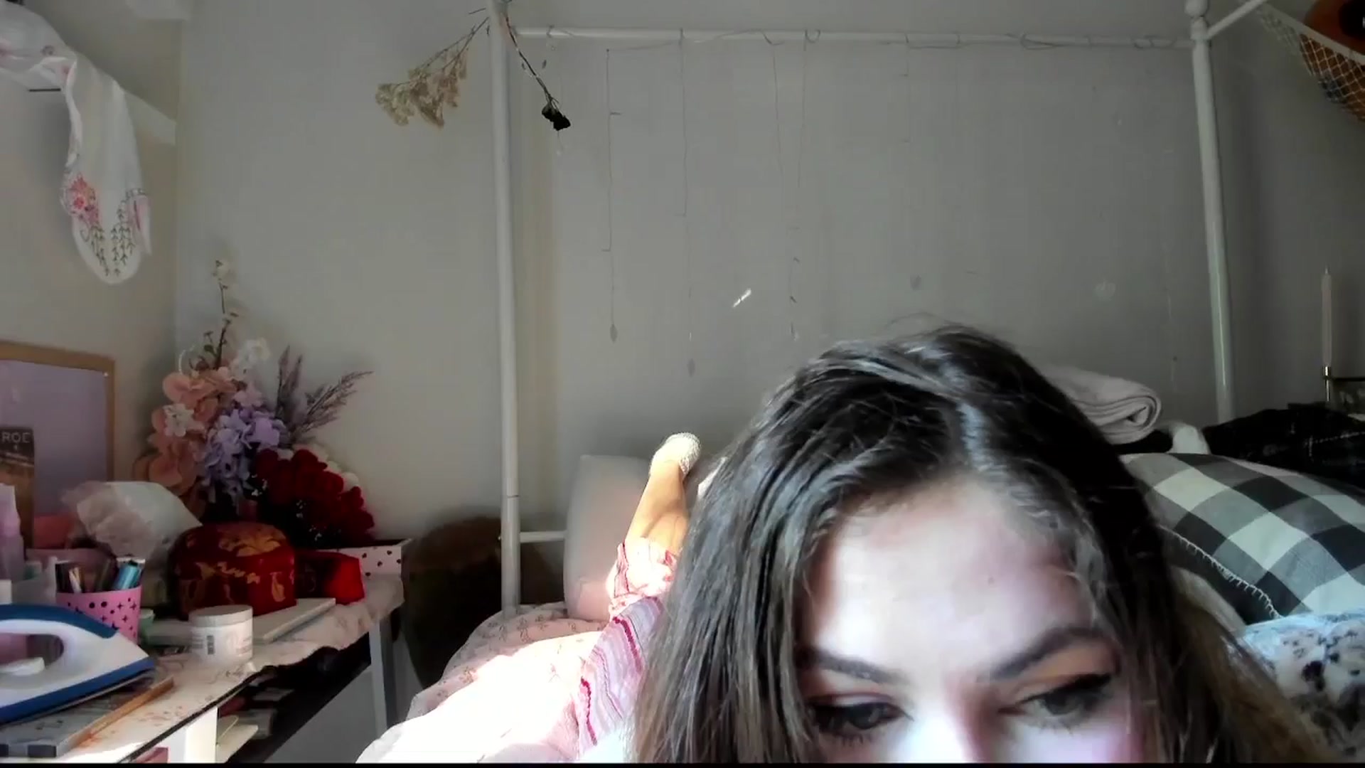 Gallery image thumbnail from lolypopbubble's myfreecams stream on, 10/09/2025, 20:49 image 8 of 20
