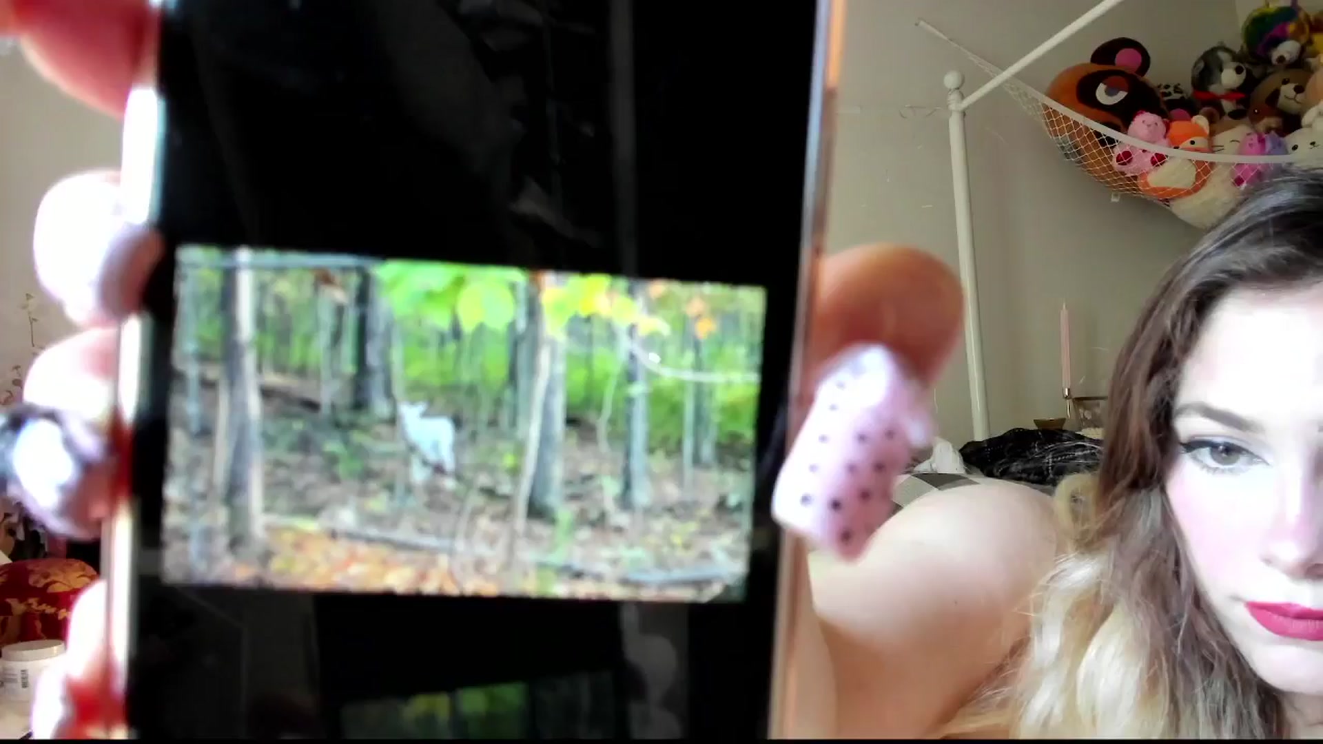 Gallery image thumbnail from lolypopbubble's myfreecams stream on, 10/09/2025, 20:49 image 20 of 20