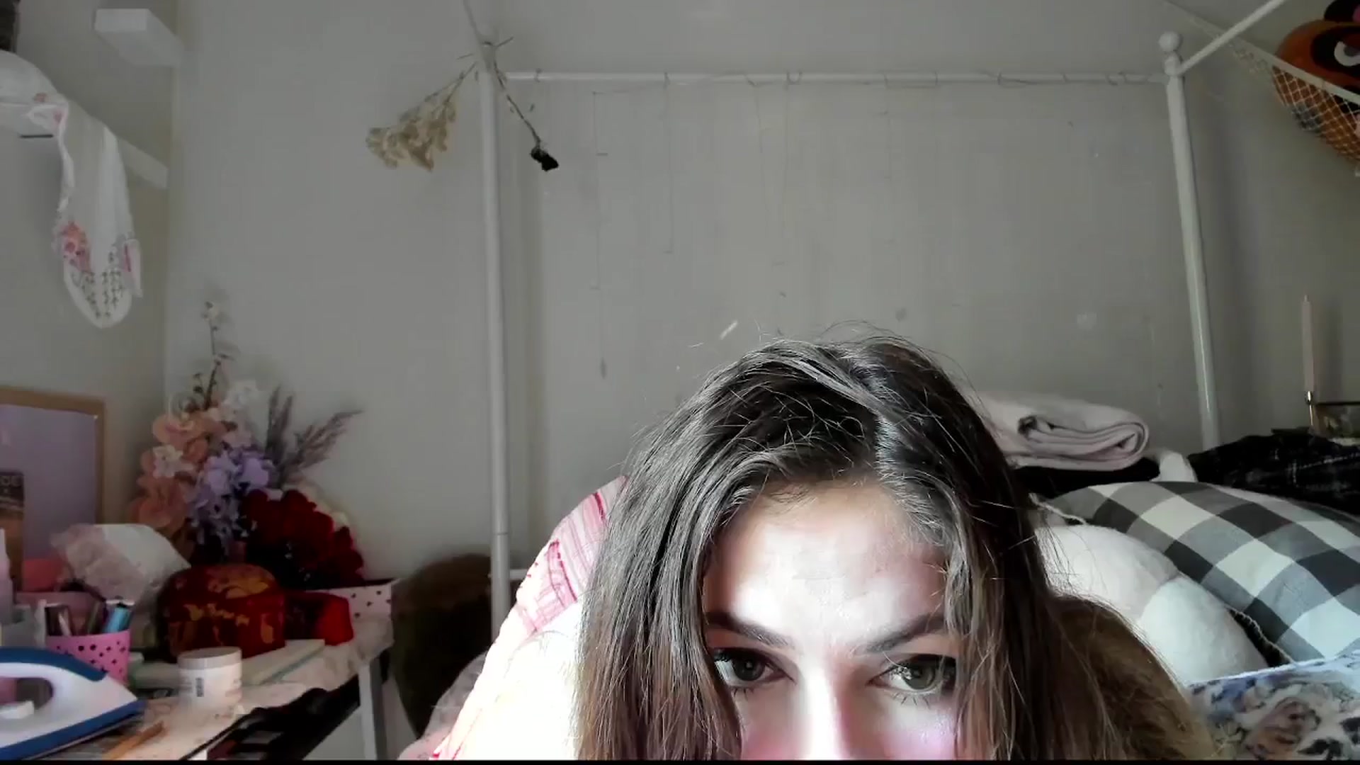 Gallery image thumbnail from lolypopbubble's myfreecams stream on, 10/09/2025, 20:49 image 7 of 20