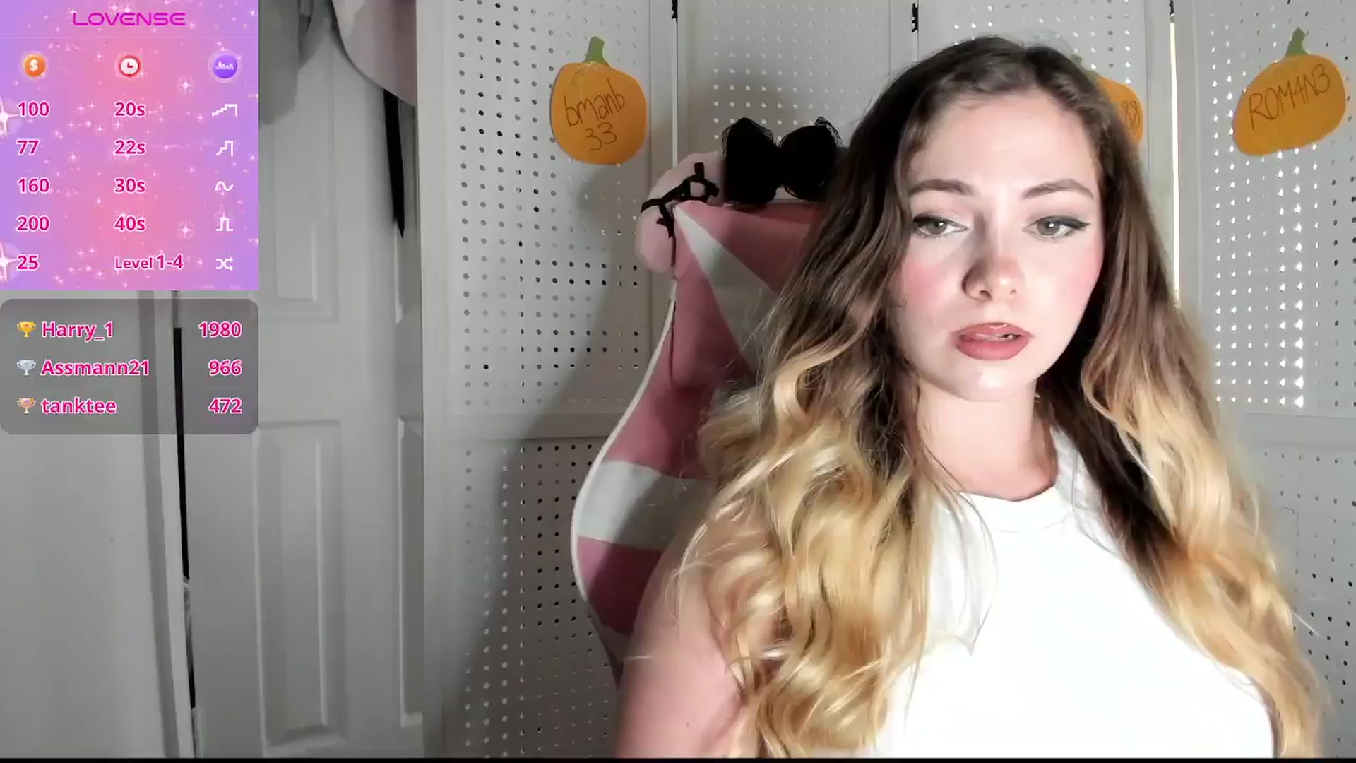 Gallery image thumbnail from lolypopbubble's myfreecams stream on, 10/14/2025, 21:20 image 1 of 20