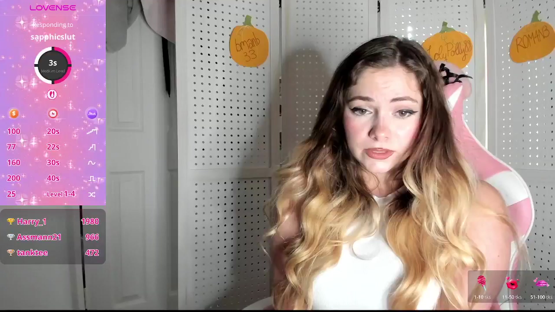 Gallery image thumbnail from lolypopbubble's myfreecams stream on, 10/14/2025, 21:20 image 10 of 20