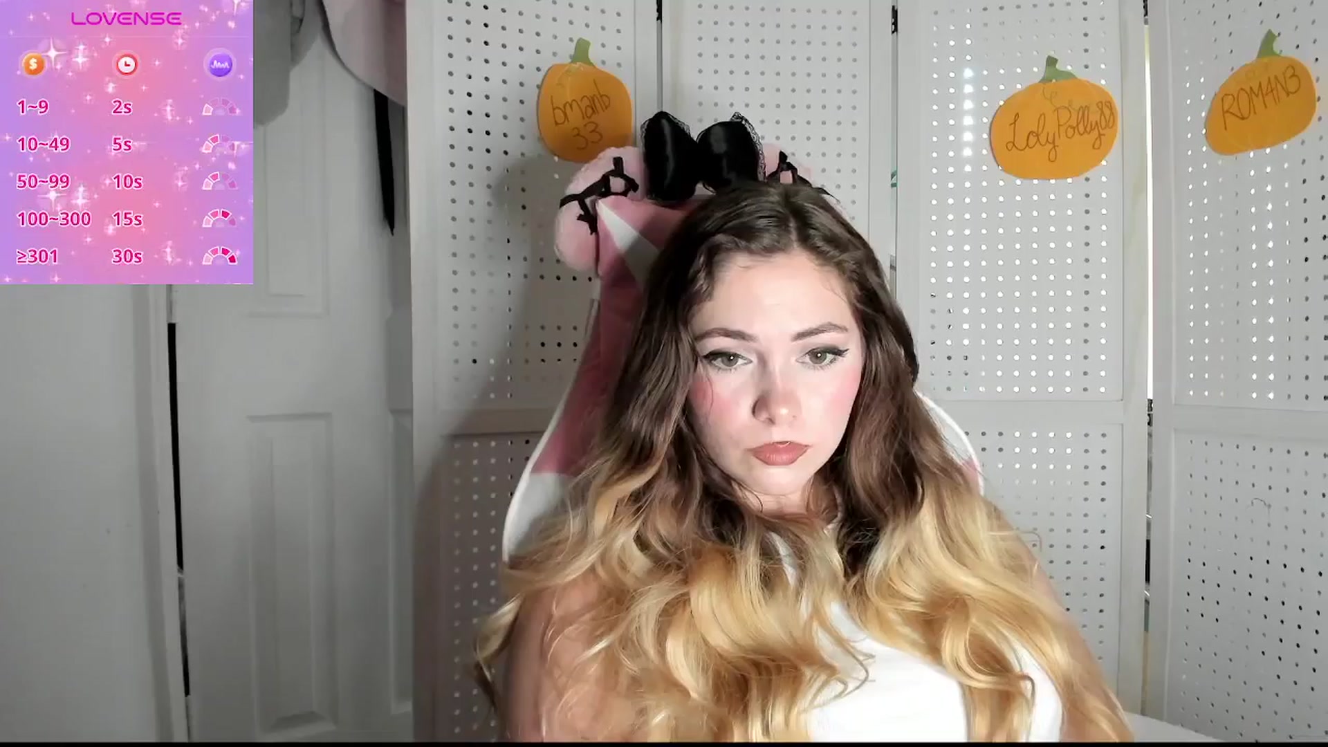 Gallery image thumbnail from lolypopbubble's myfreecams stream on, 10/14/2025, 21:20 image 4 of 20