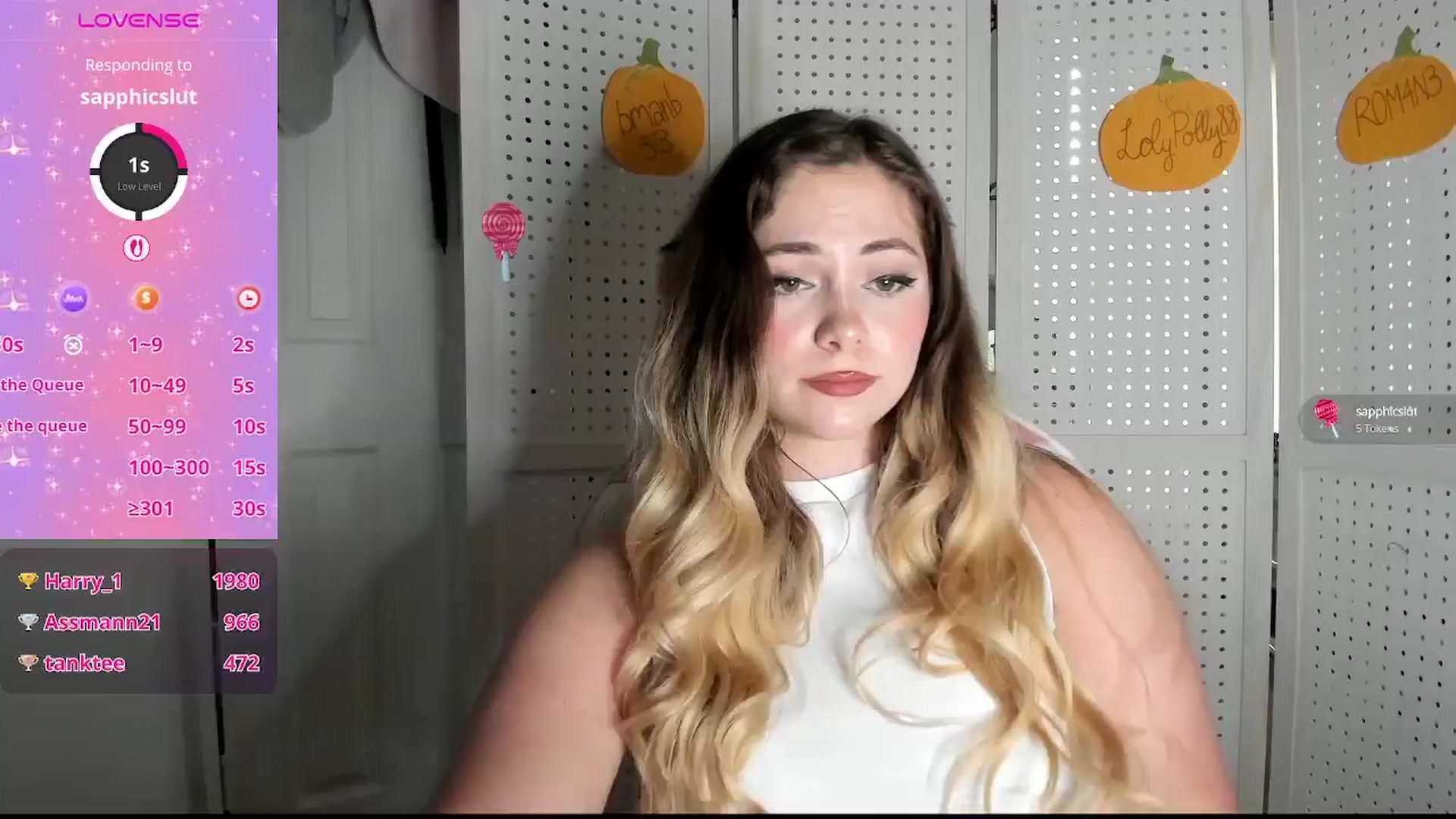 Gallery image thumbnail from lolypopbubble's myfreecams stream on, 10/14/2025, 21:20 image 16 of 20