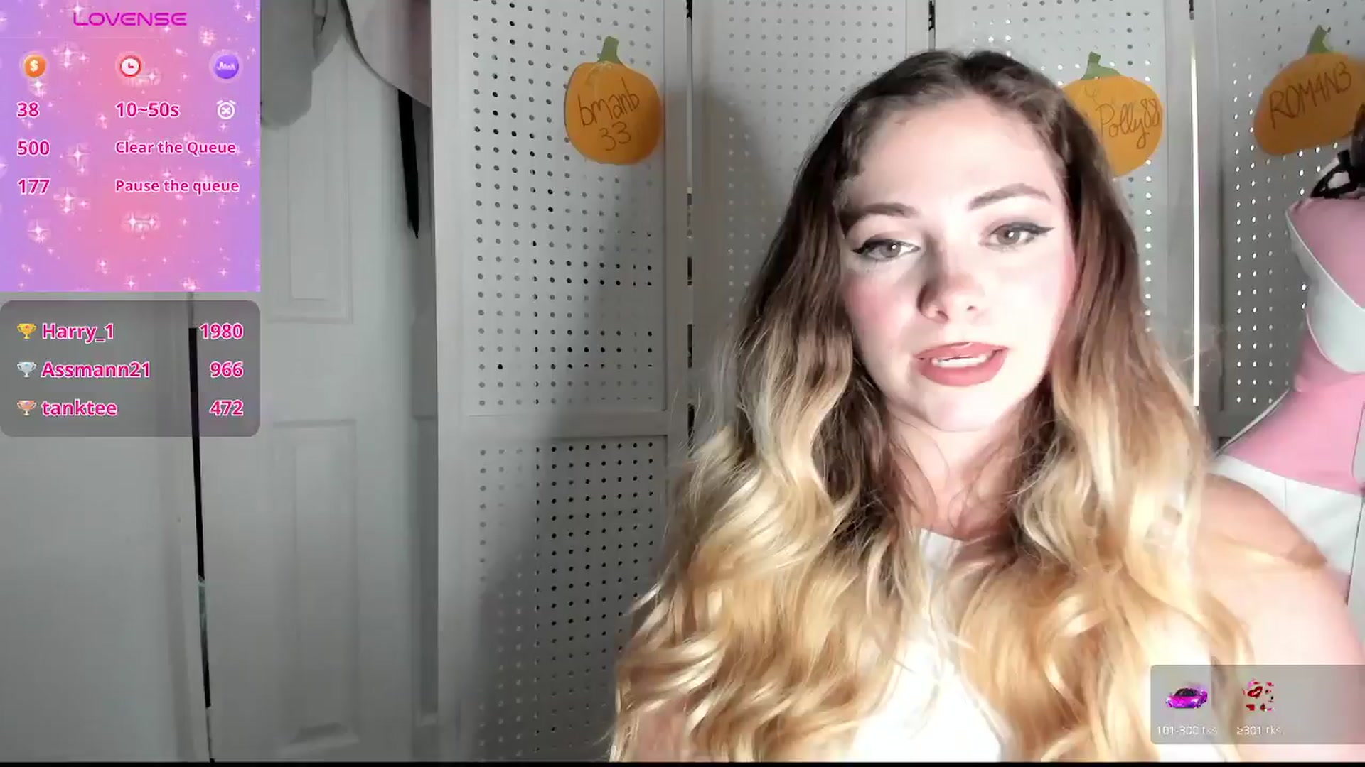 Gallery image thumbnail from lolypopbubble's myfreecams stream on, 10/14/2025, 21:20 image 9 of 20