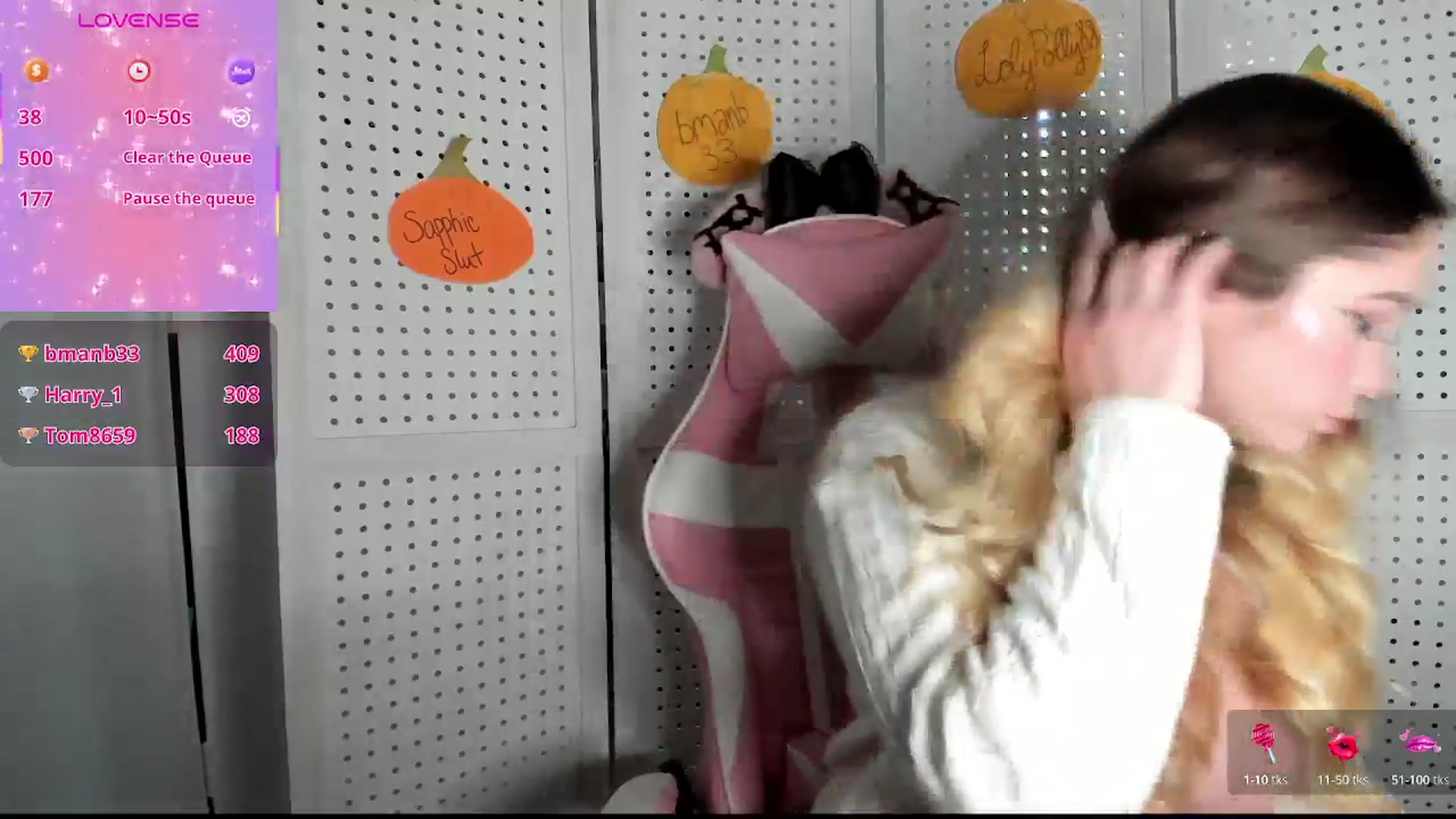 Gallery image thumbnail from lolypopbubble's myfreecams stream on, 10/15/2025, 20:49 image 14 of 20