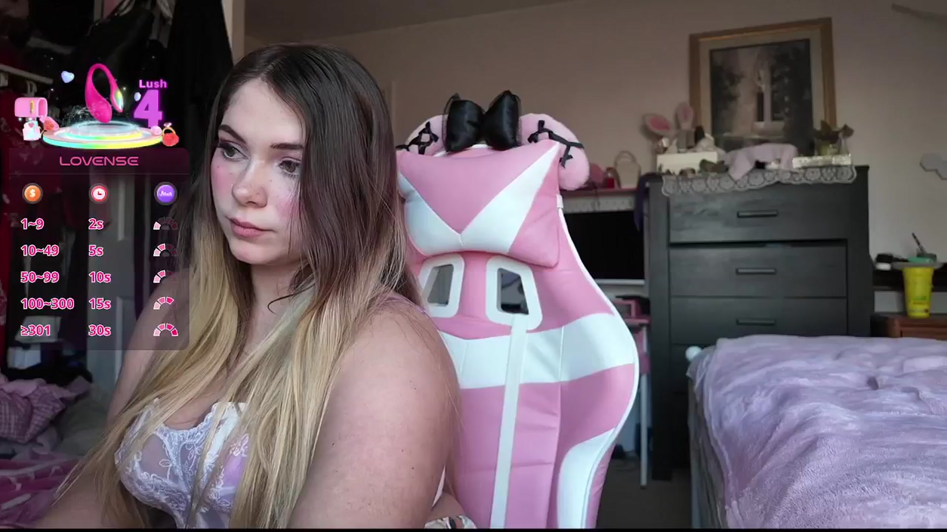 Gallery image thumbnail from lolypopbubble's myfreecams stream on, 12/09/2025, 21:54 image 2 of 20